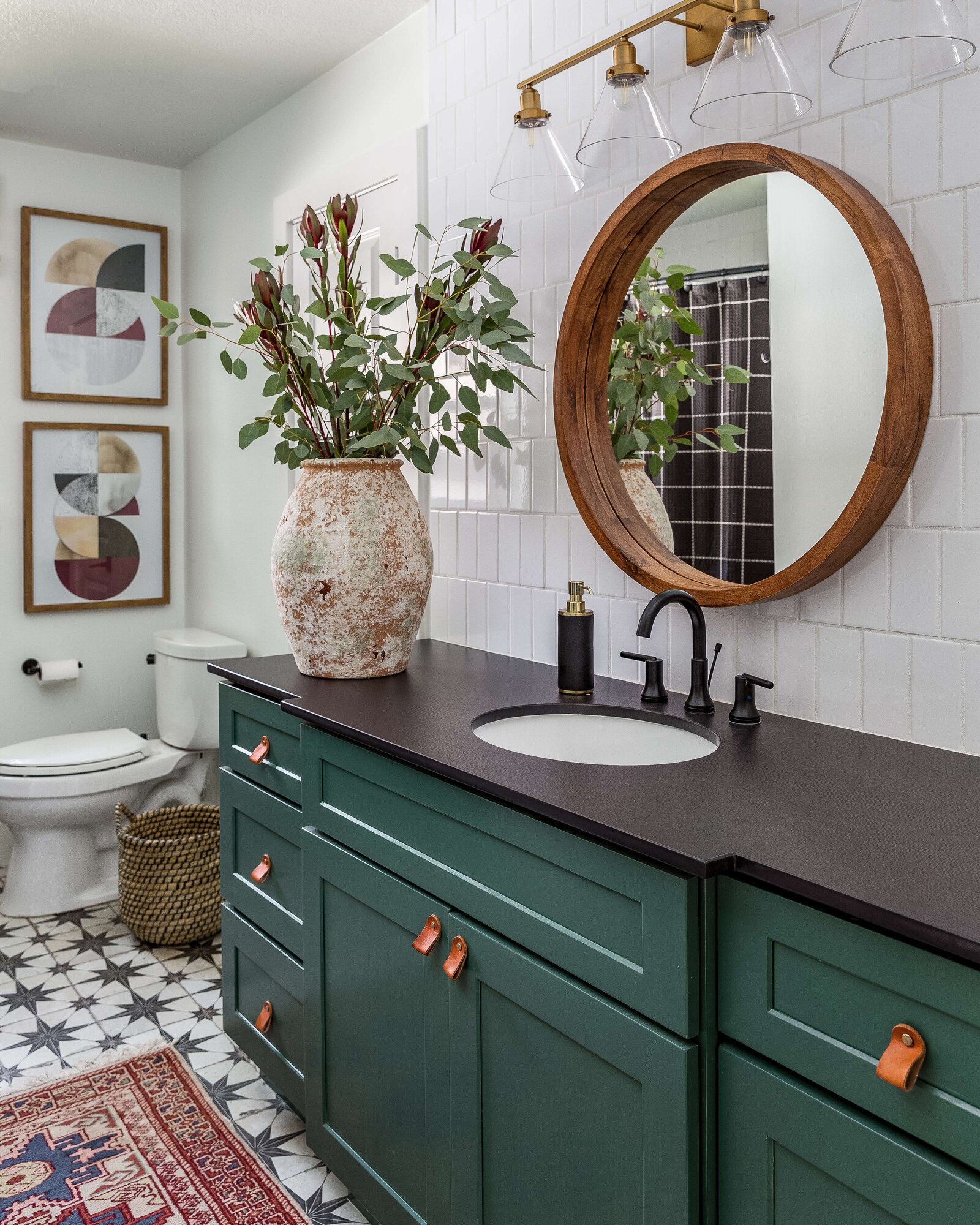 studio-l-interior-houston-bold-bathroom