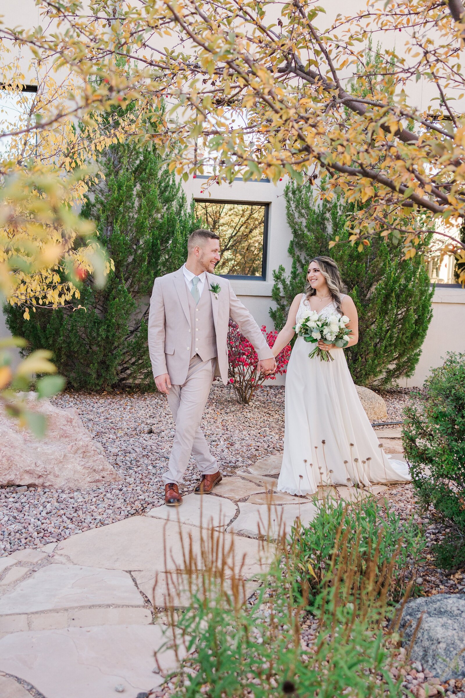 Capture the essence of your love story with Samantha Immer Photography, your trusted Colorado wedding photographer. Let's craft an intimate wedding experience that is uniquely you, with stunning mountain vistas as your backdrop.