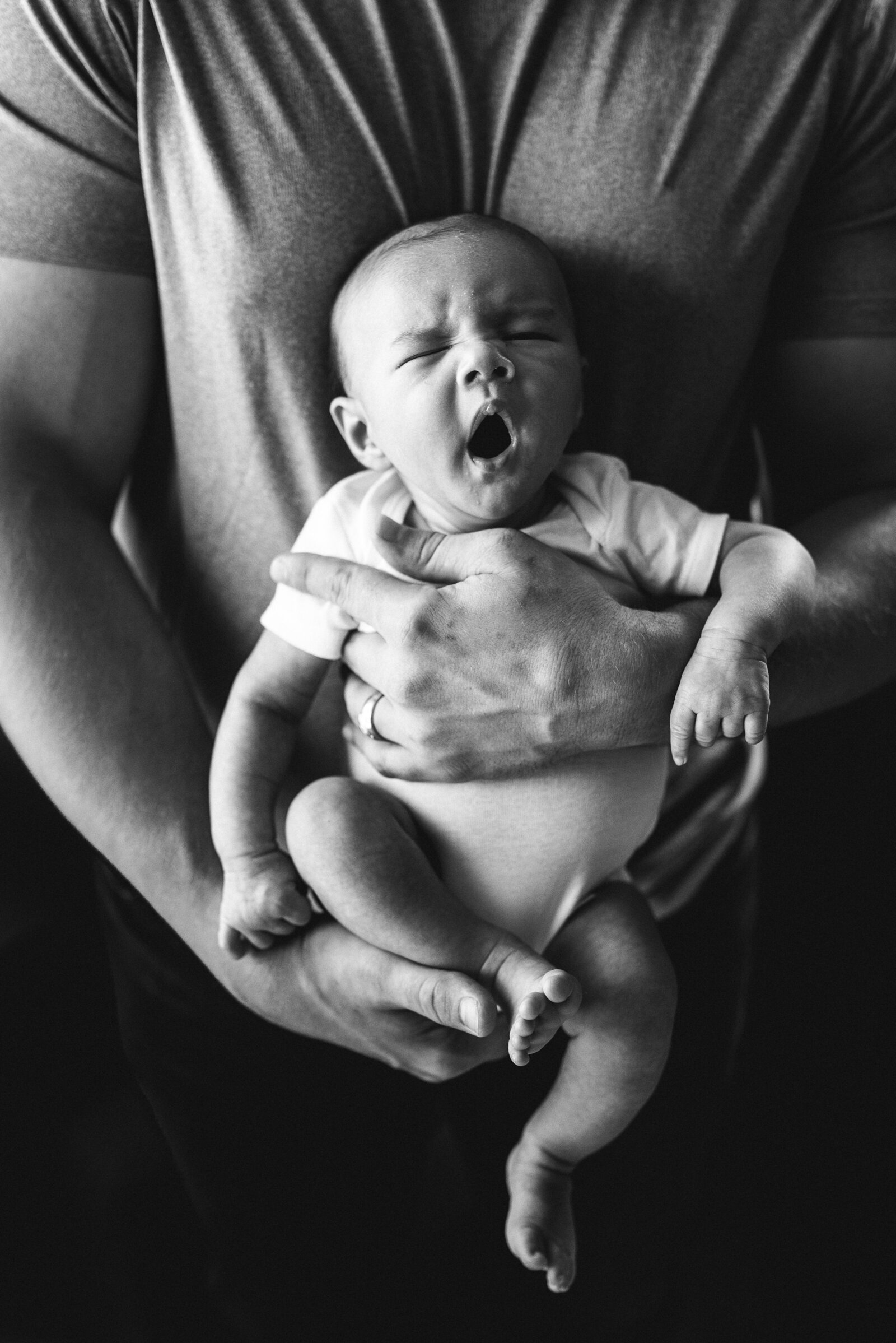 Newborn-Photographer-St-Louis-ANW_9542