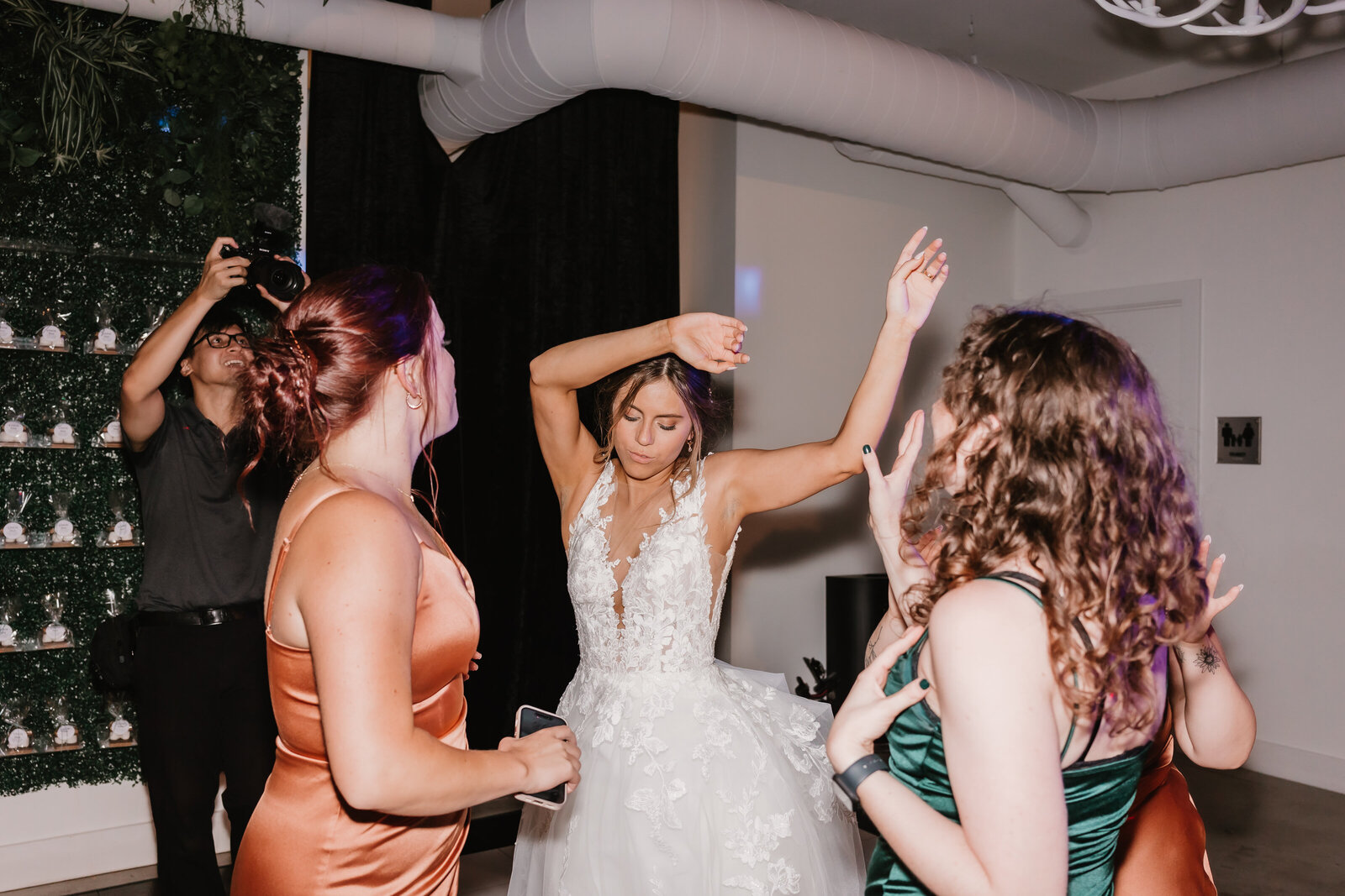 757-Katie and Phillip - Detroit Wedding Photographer - Mariah Kasten Photo