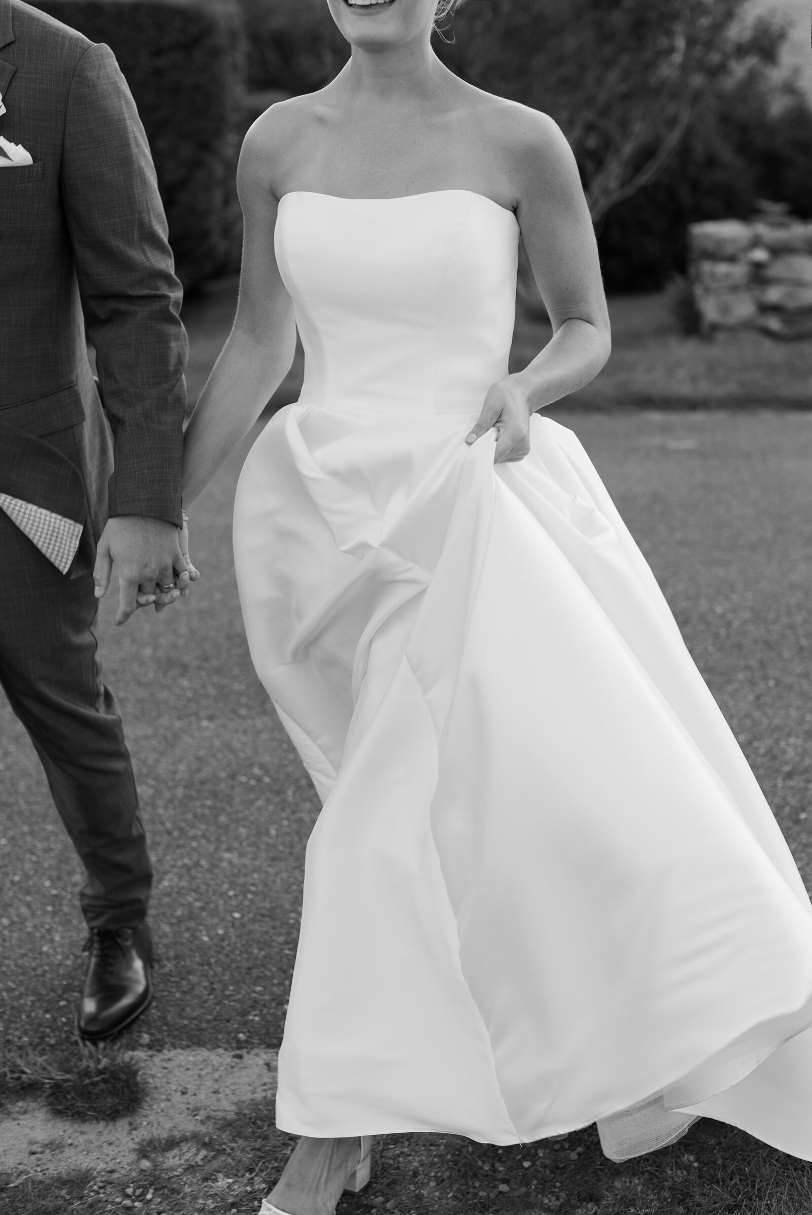 Tented South Dartmouth wedding at Salters Point. Deborah Zoe Photography.