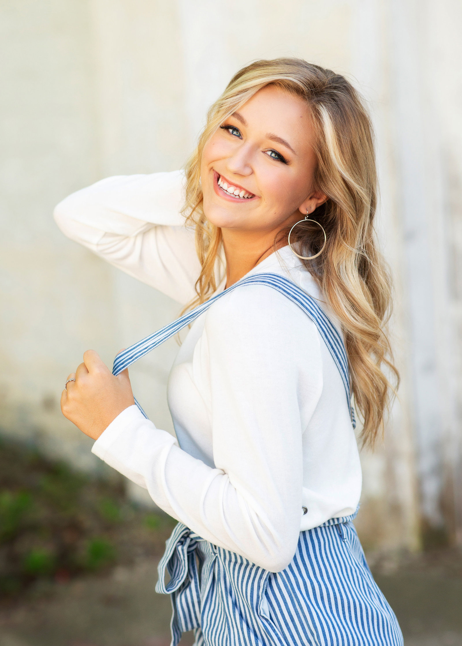 downtownn buffalo mn senior session
