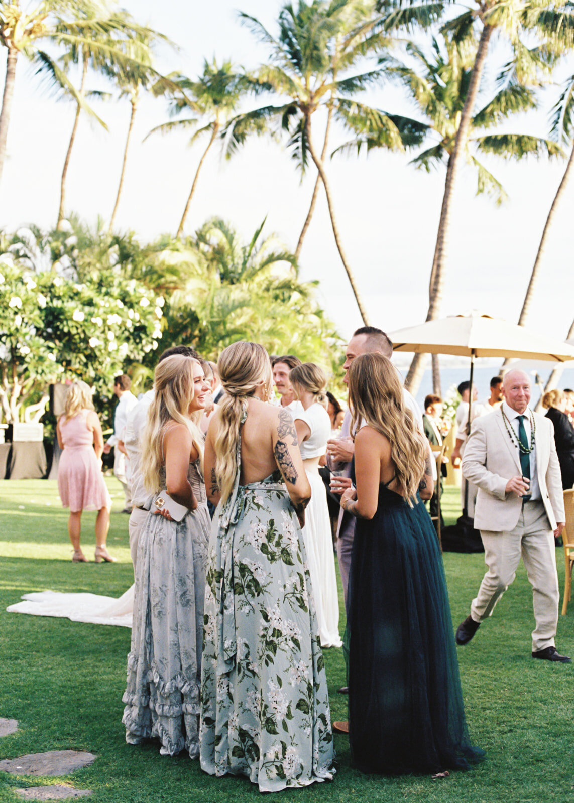 9.12-Sydney-John-Sugar-Beach-Maui-Wedding-1144