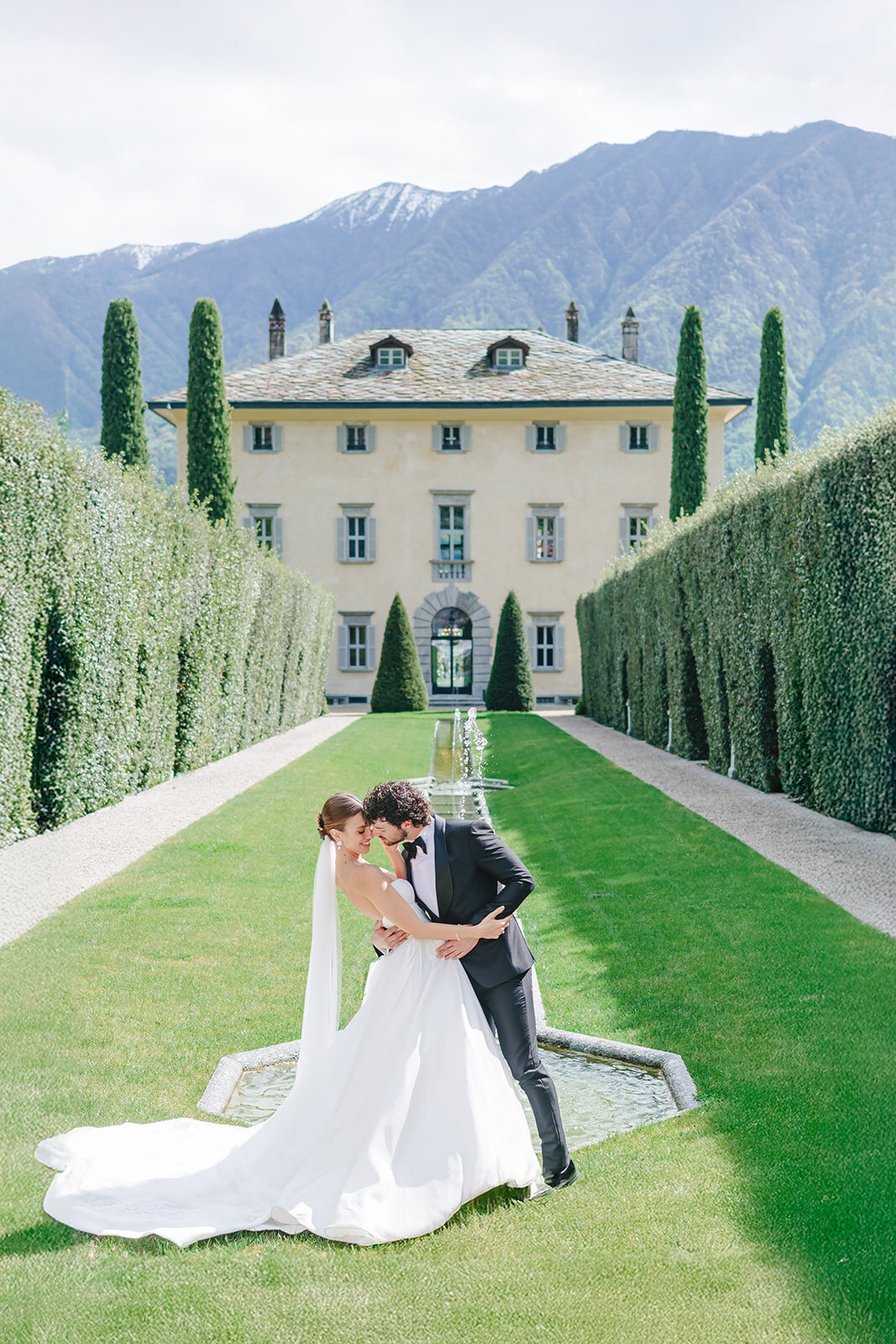 MorganeBallPhotography-StyledShoot-SparklingMoments-VilllaBalbiano-04-couple-25-