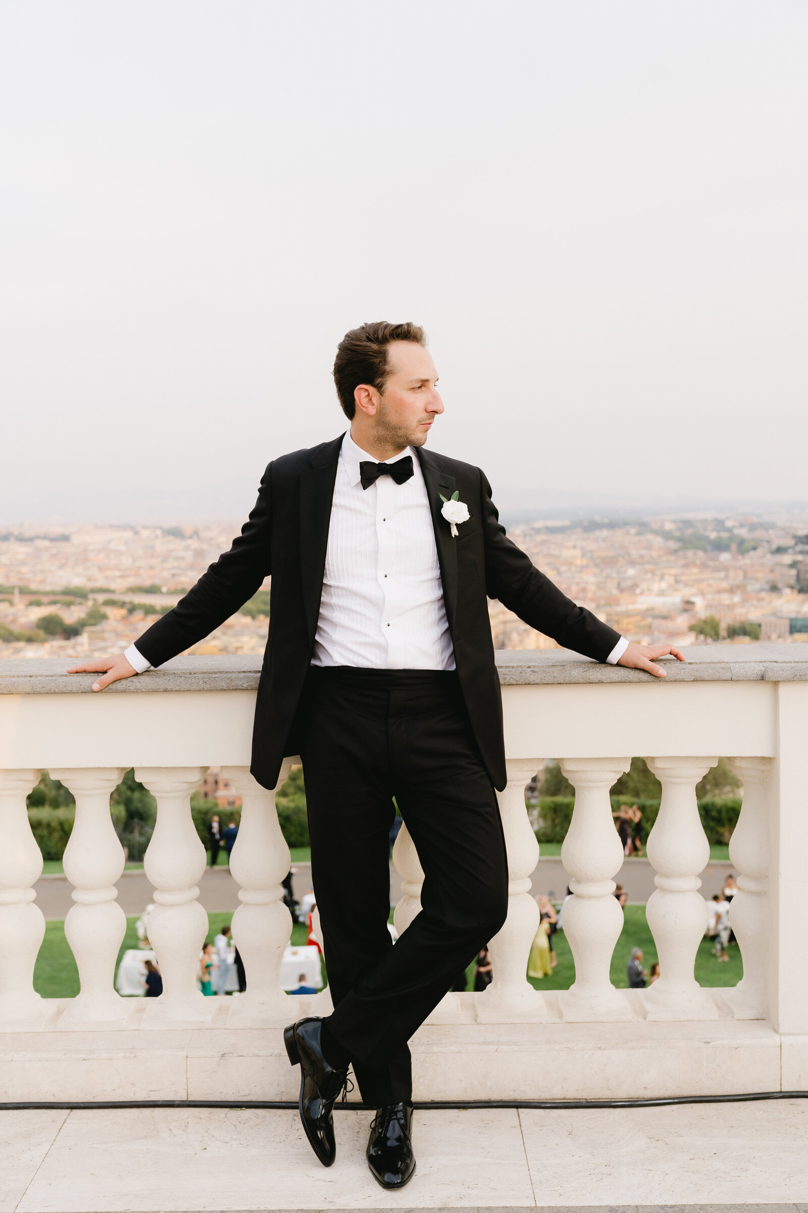 okanagan-groom-kathryn-mclaren-photography