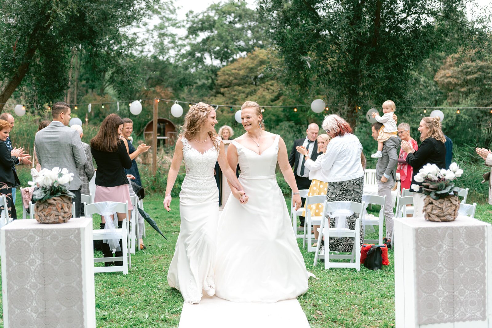 ShauniHartlandFotografie-BruiloftfotograafNoordHolland-Trouwfotograaf-LoveForAll-Buitentrouwen-57