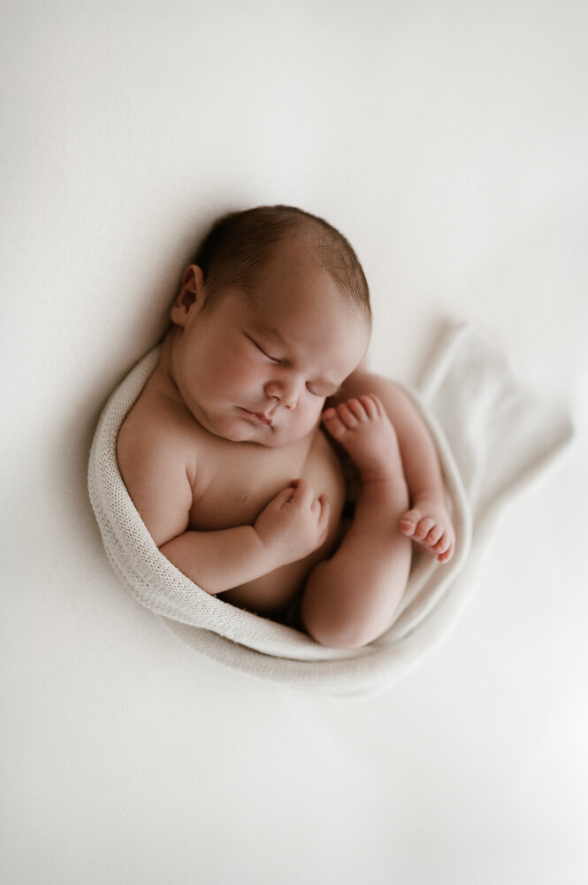 newborn photography session baby shoot natural light photography-57