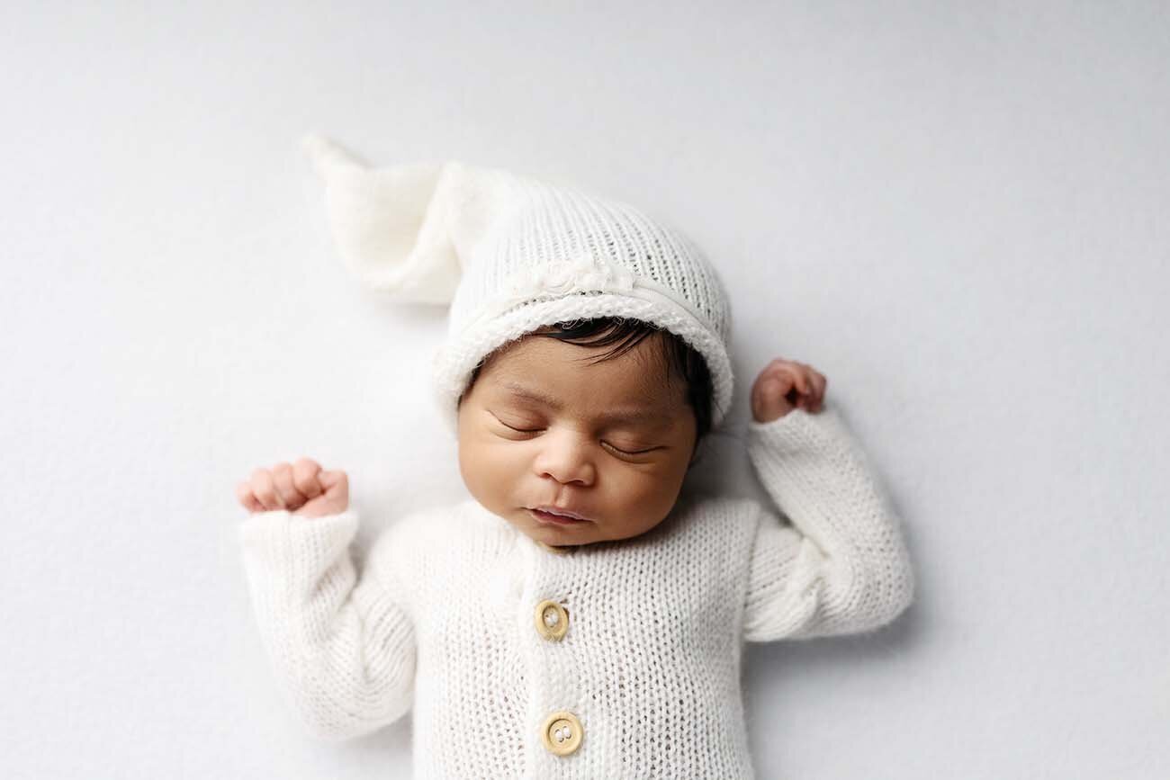 DC newborn photographer, Washington DC newborn portraits, newborn photography Baltimore MD