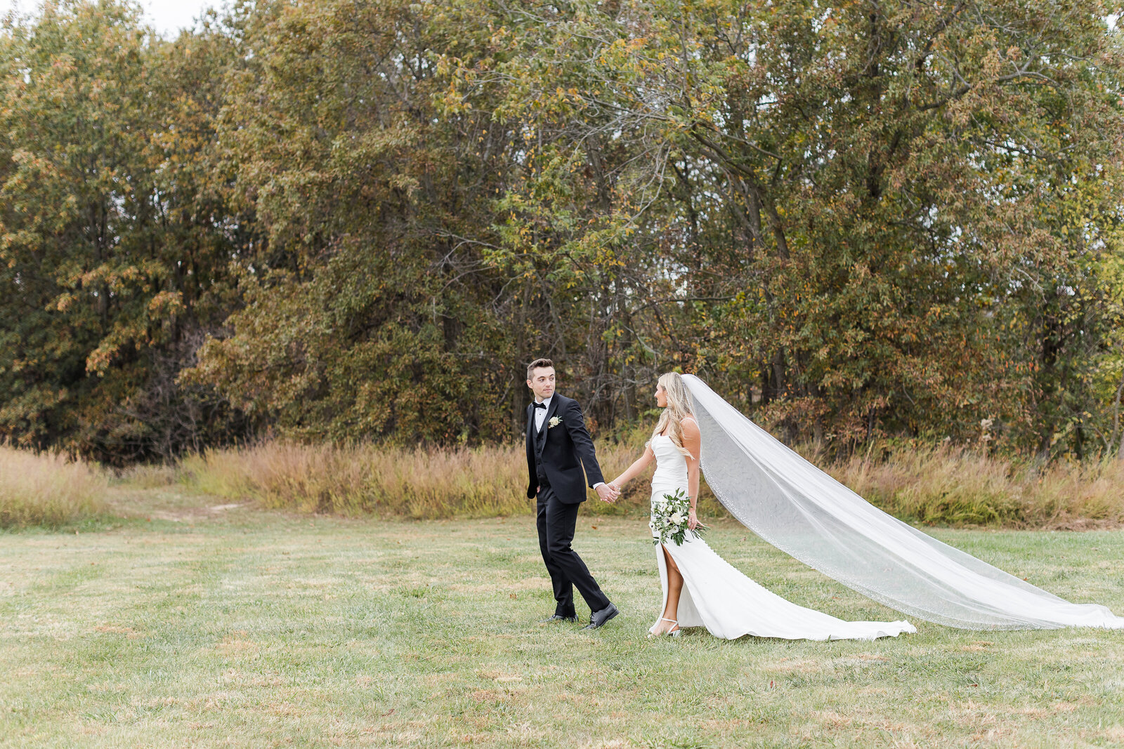 Donnie & Taylor wedding bride & Groom portraits. Bella Faith Photography 203