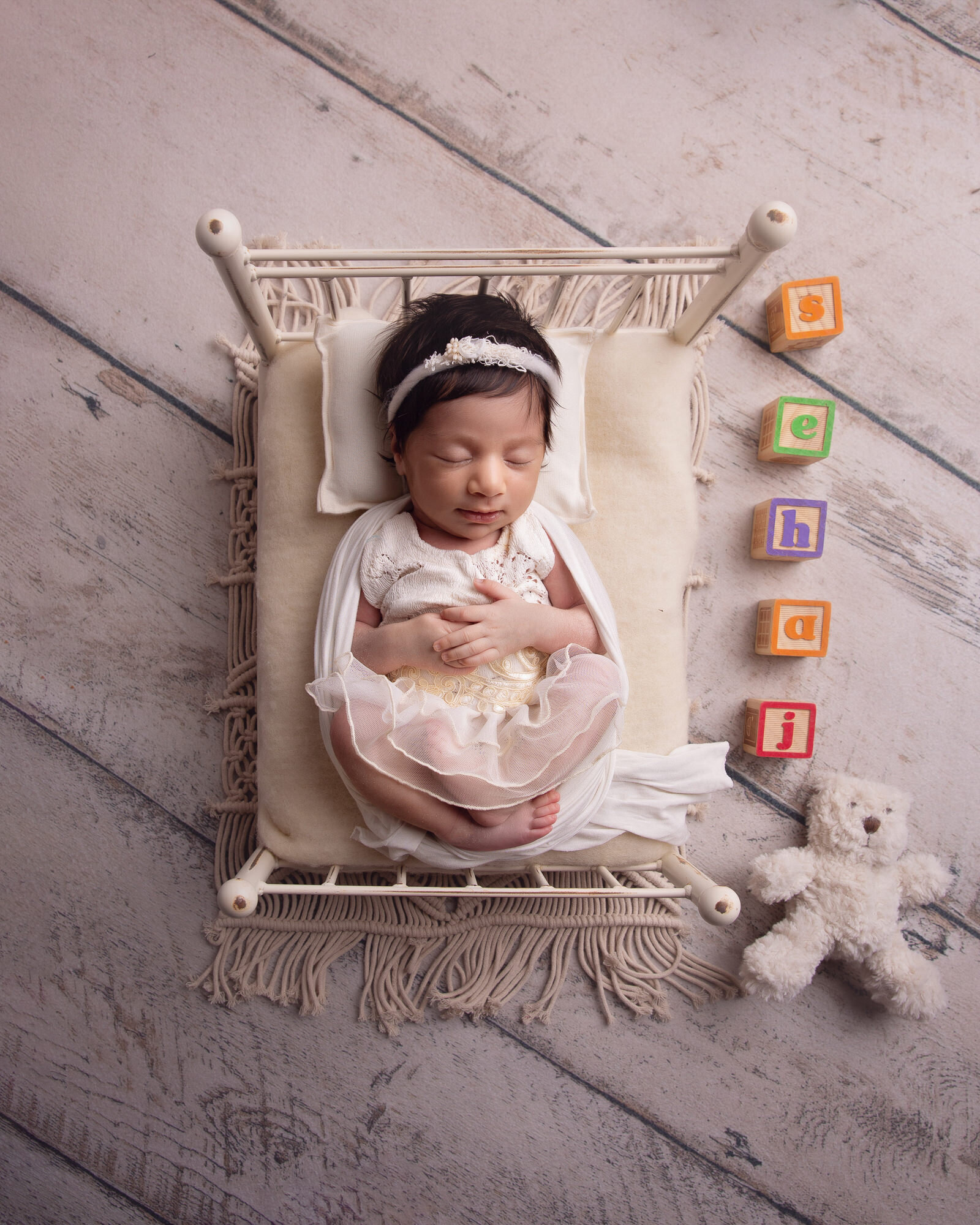 Toronto-newborn-portrait-photographer-Rosio-Moyano_120