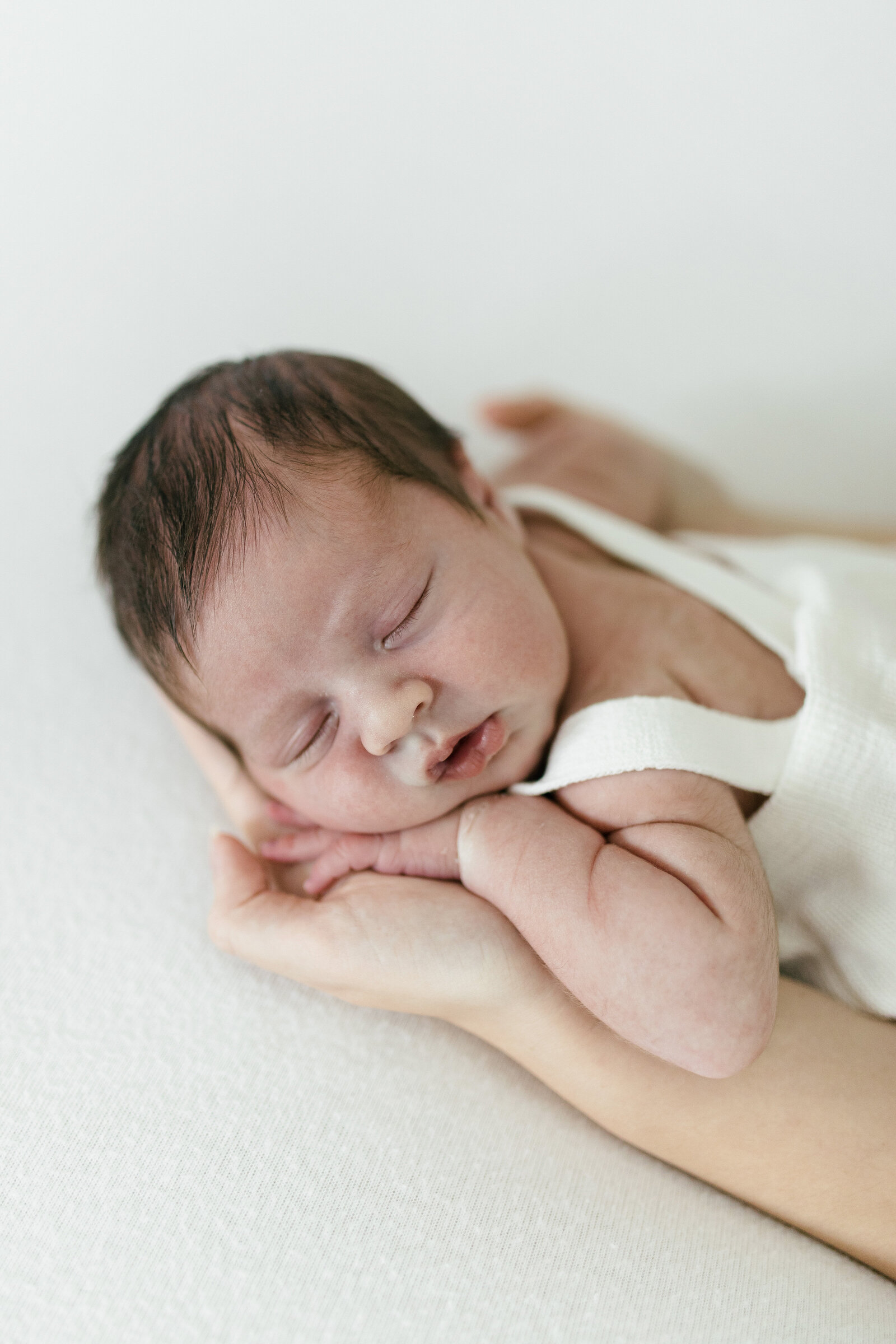 natural newborn baby photography hampshire