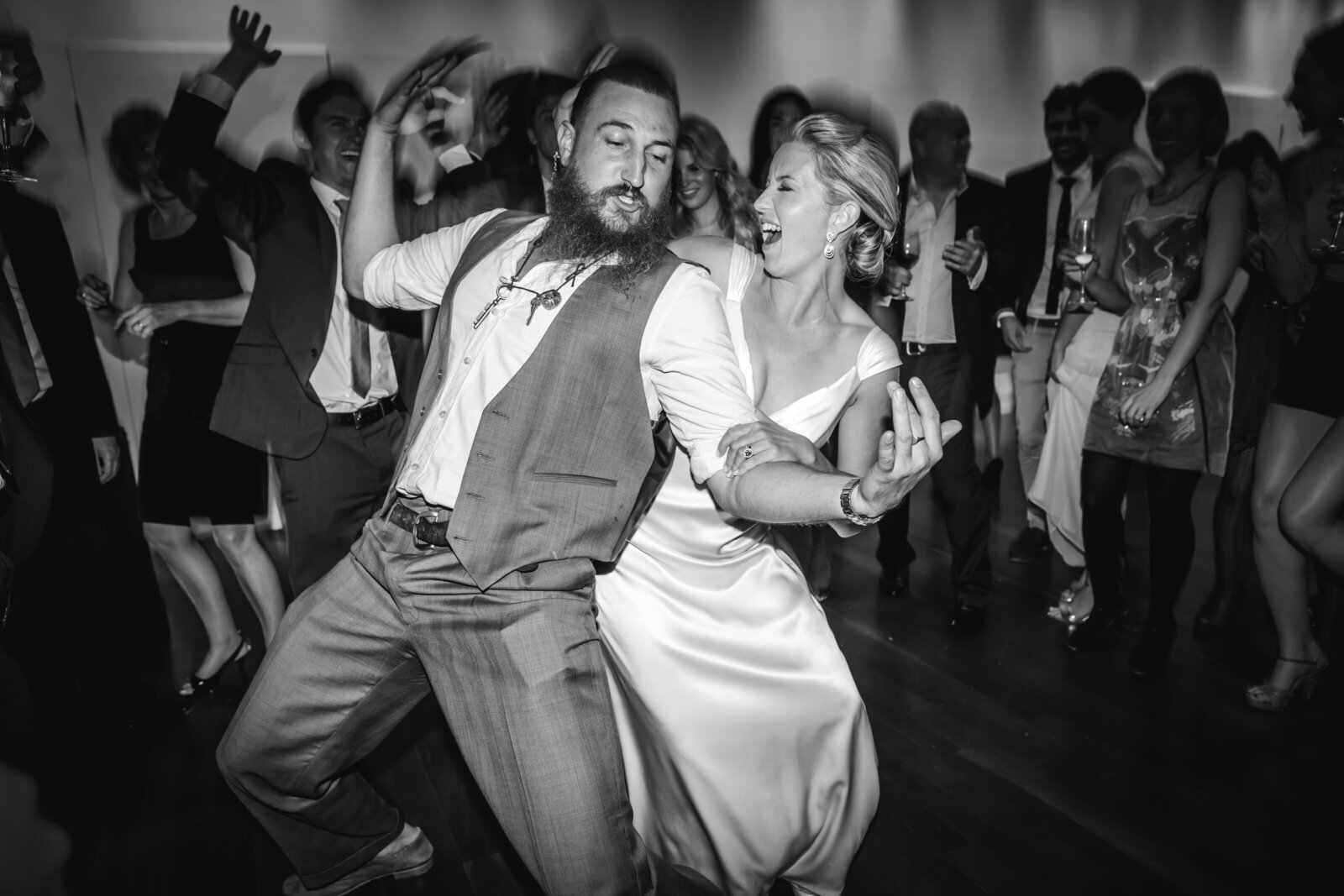 0378_Sydney_Candid_Wedding_Photographer_Fiona_Chapman