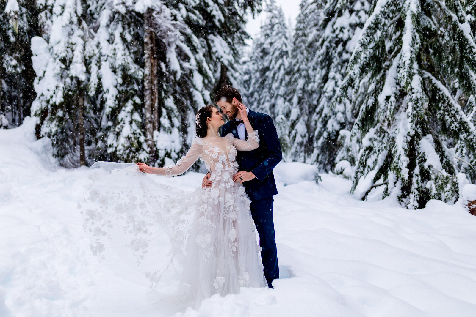 A magical snowy elopement styled shoot that captures the wild beauty of the Pacific Northwest.