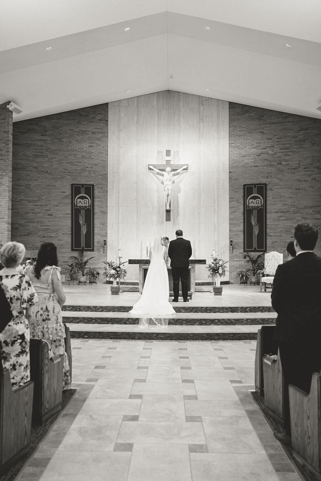 ErinandMike-MariahKastenPhoto-MichiganWeddingPhotographer-90