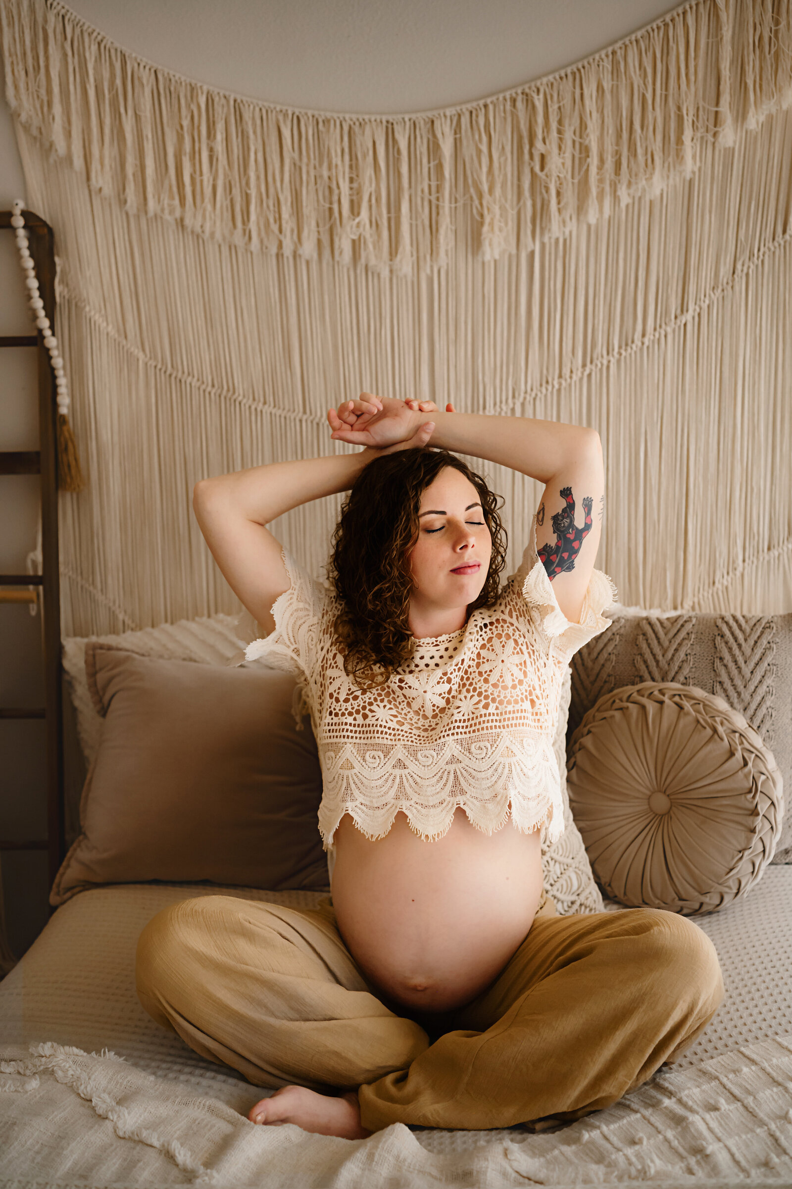 fort-worth-maternity-studio-session-paula-goforth-photography (24)