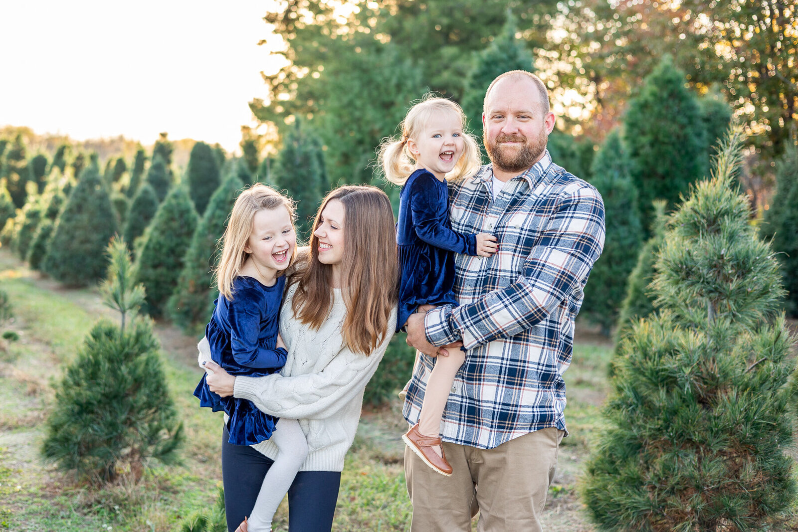 Family-outdoor-golden-hour-photography-session-tree-farm-Lexington-KY-photographer-2