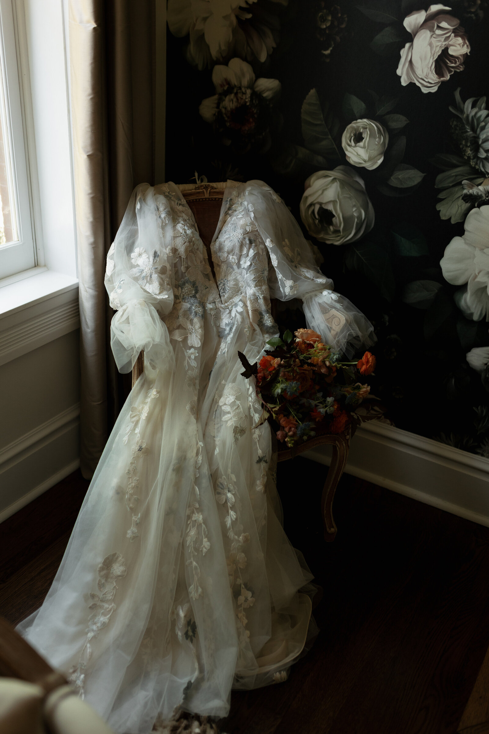 Detail photos before stunning wedding in Downtown St, Louis Mo