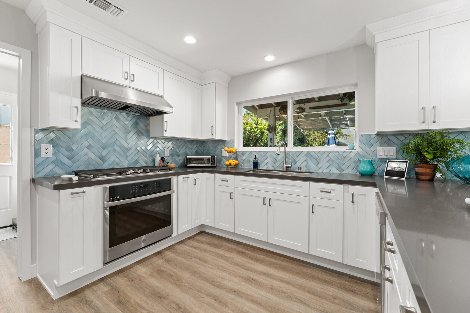 005_TPP_BattresConstuction_860SGreengroveSt