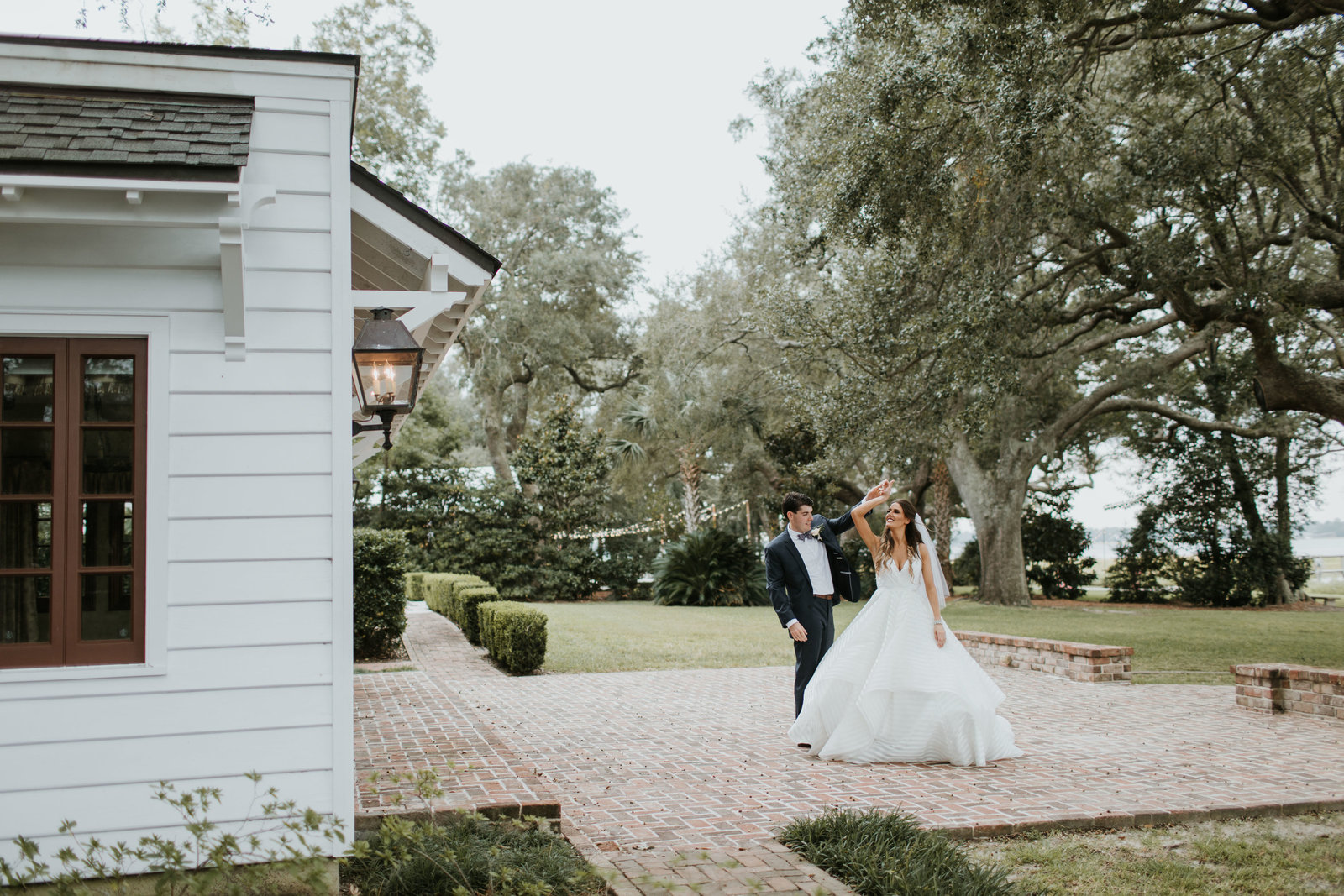 Lowndes-Grove-Charleston-wedding-portrait-photography-28