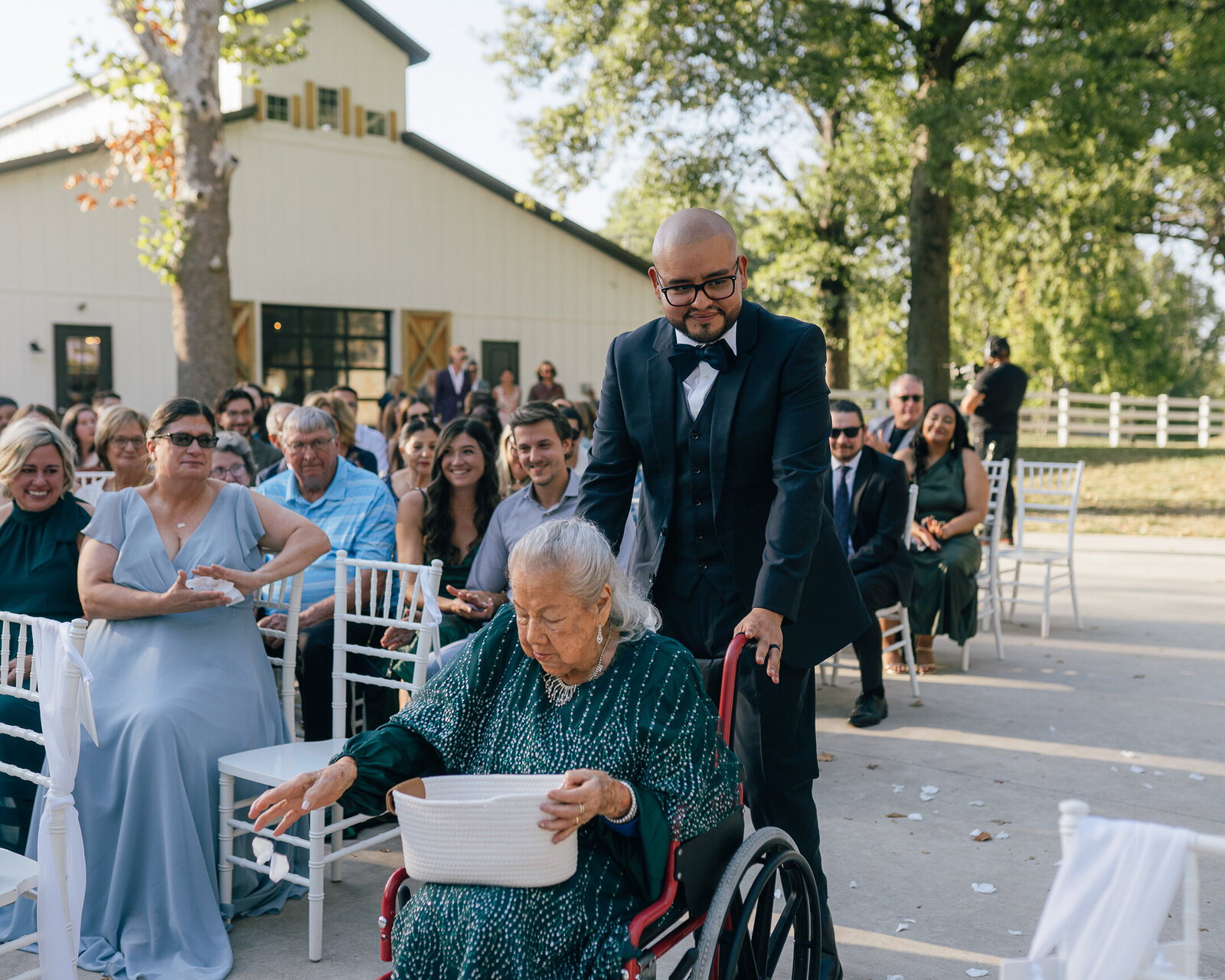Saenz The Farmhouse KC Event Venue Wedding201