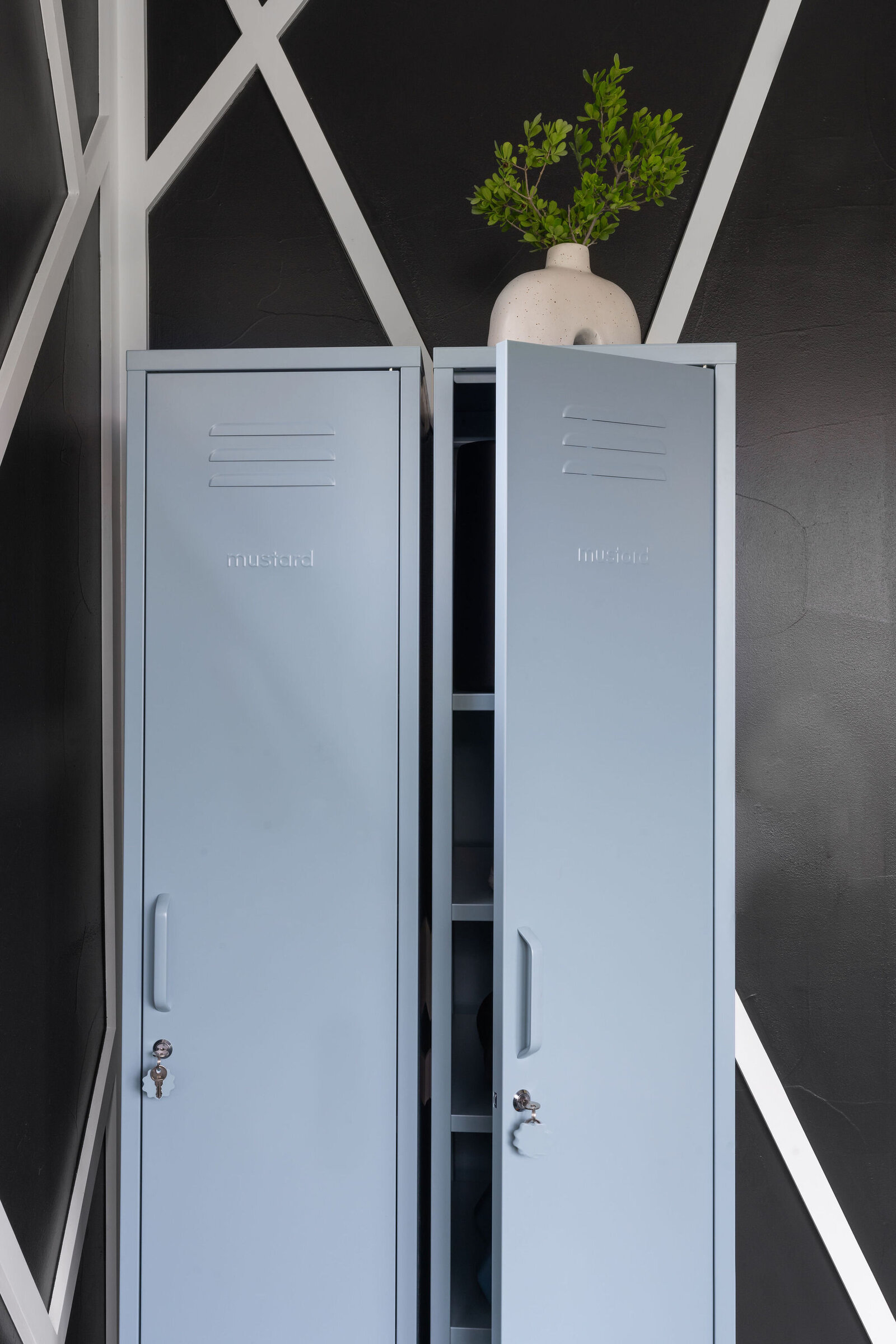 NuelaDesign_Home Gym_Blue Lockers 3