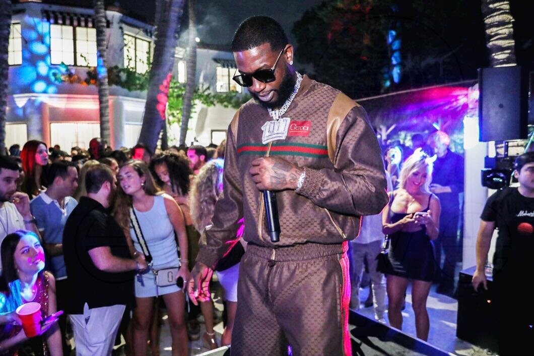 4-7-12-gucci-mane-performing104