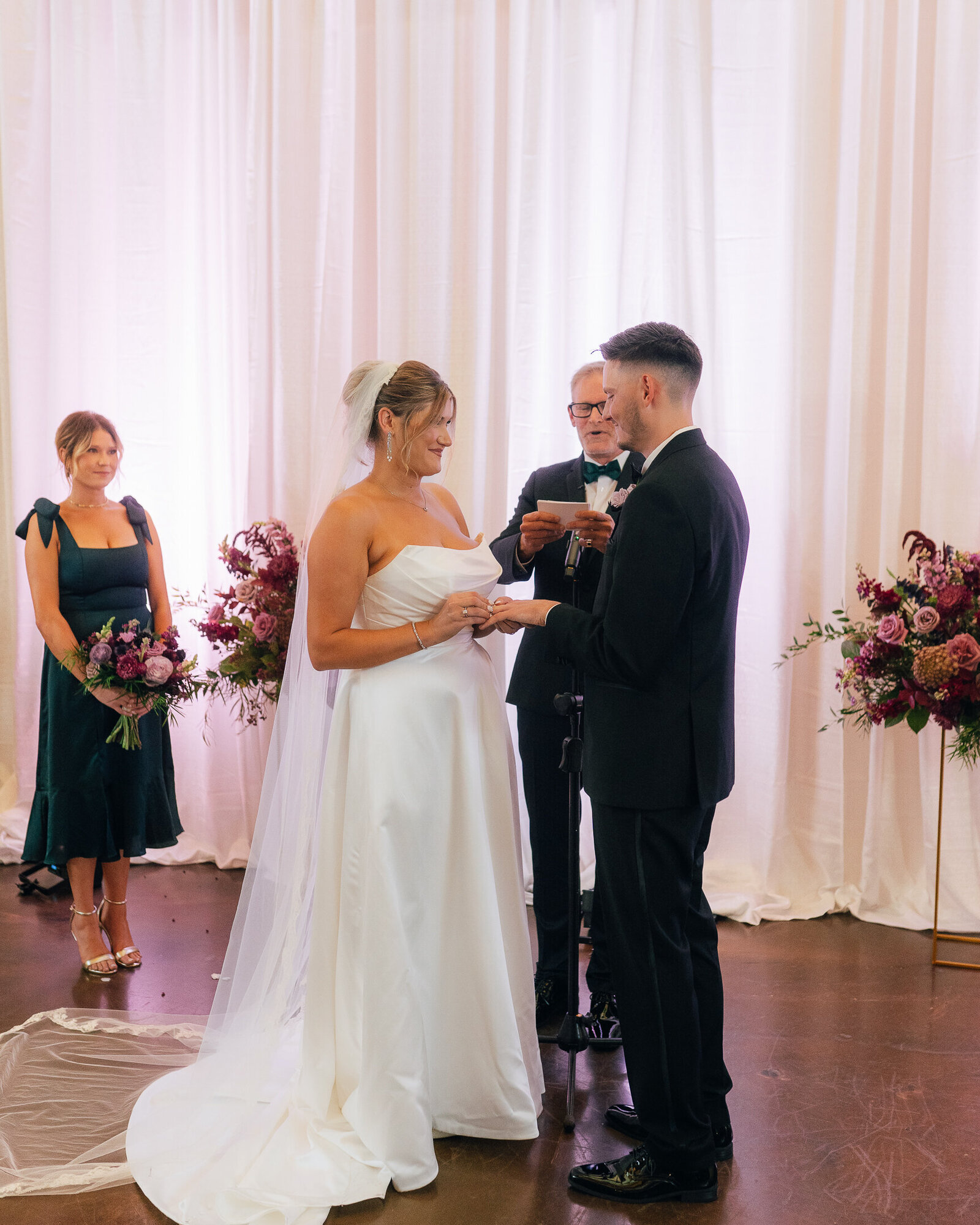 Corby Intercontinental Hotel Kansas City Wedding Plaza-168