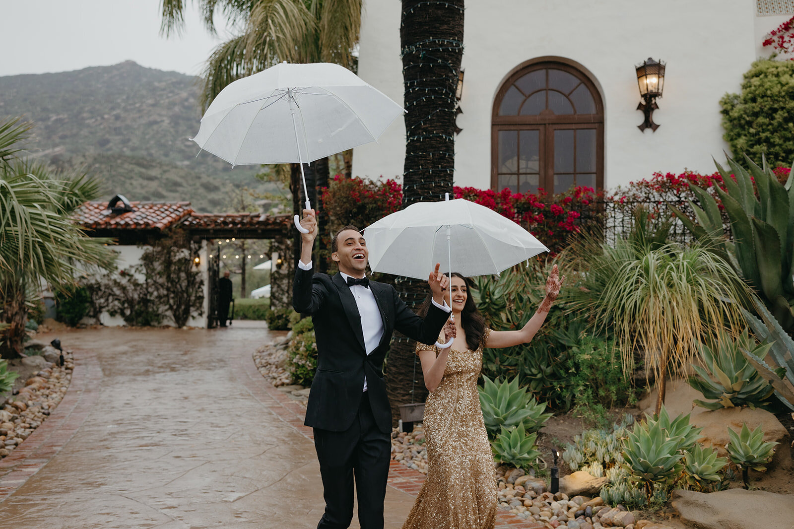 imanleeevents-sandiegoweddingplanner-hummingbirdnestranchwedding-indianweddingplannerLoganColeWedingsPhotographyLoganColeWedingsPhotographyLoganColeWedingsPhotography-235356