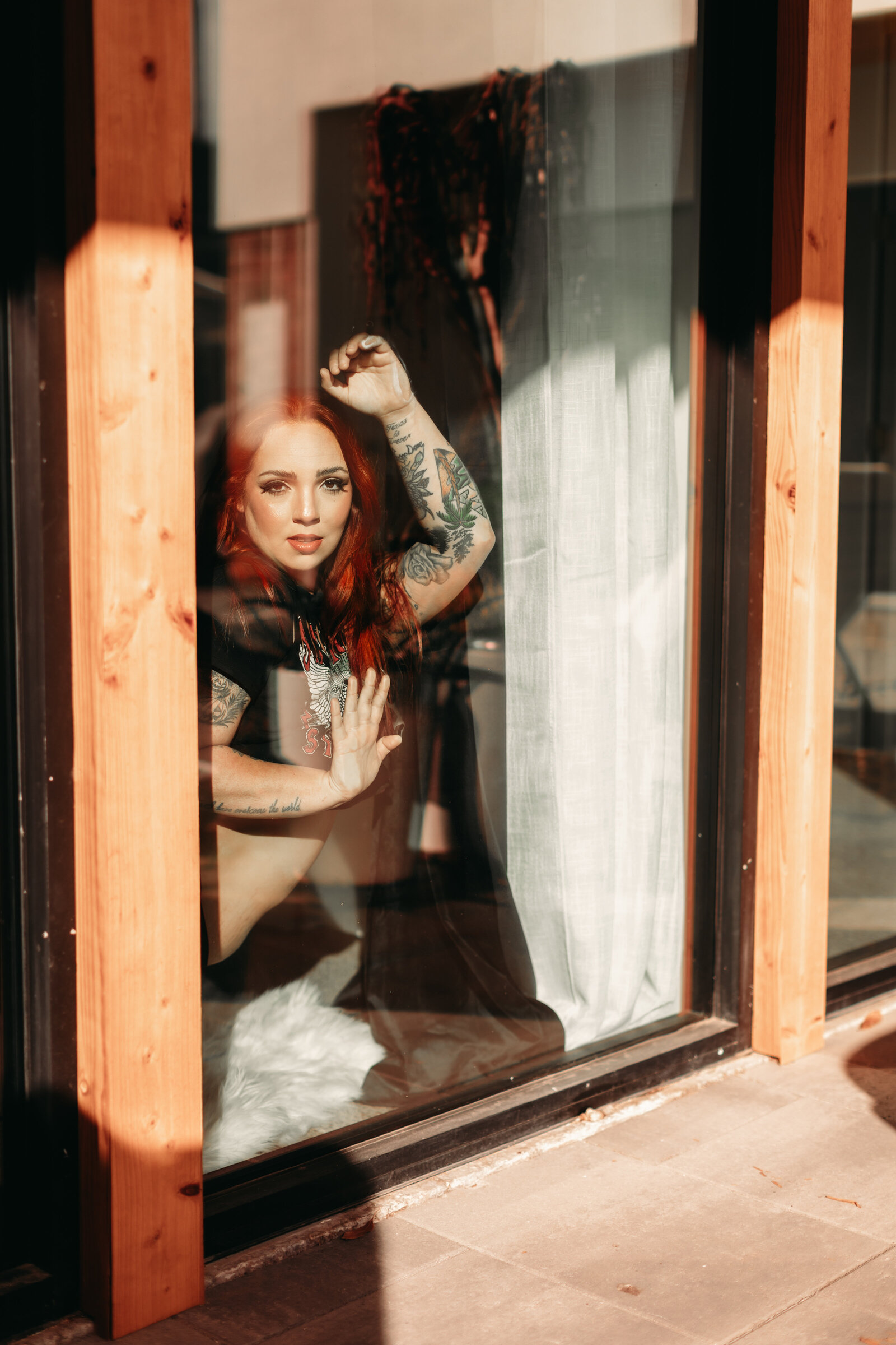 Luxury boudoir photography in Savannah, Georgia. Empowering, intimate photo sessions that celebrate your beauty and confidence. Book your session today!