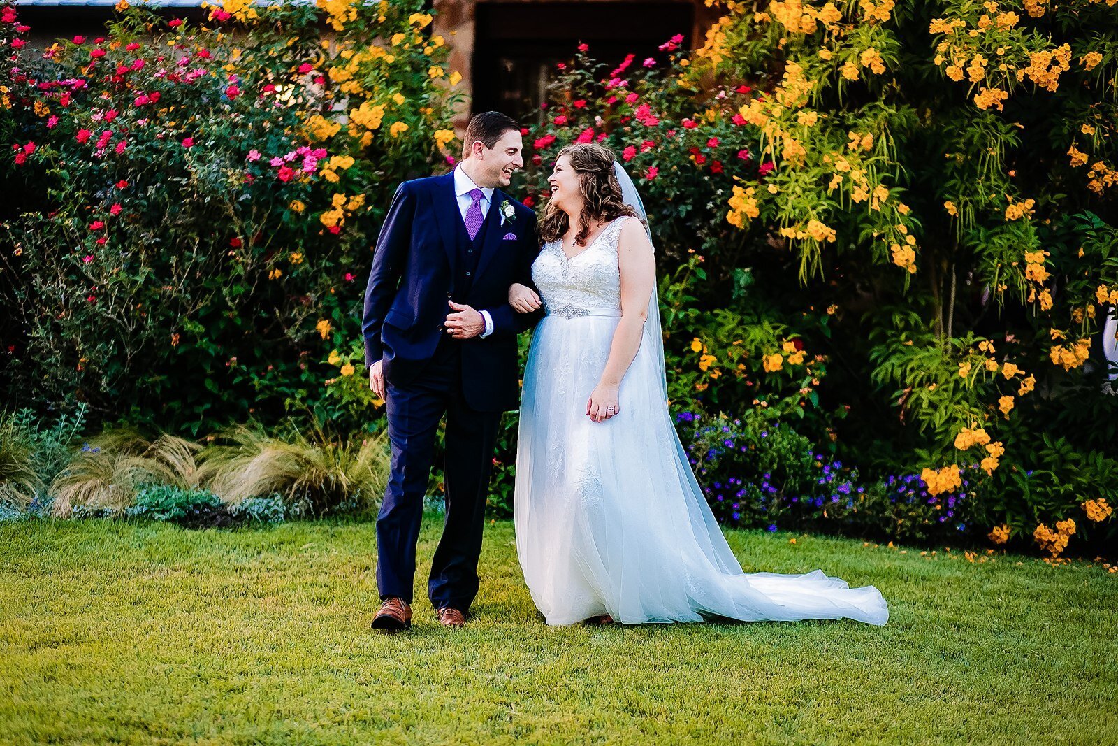 bride-groom-outdoor-event-space-texas