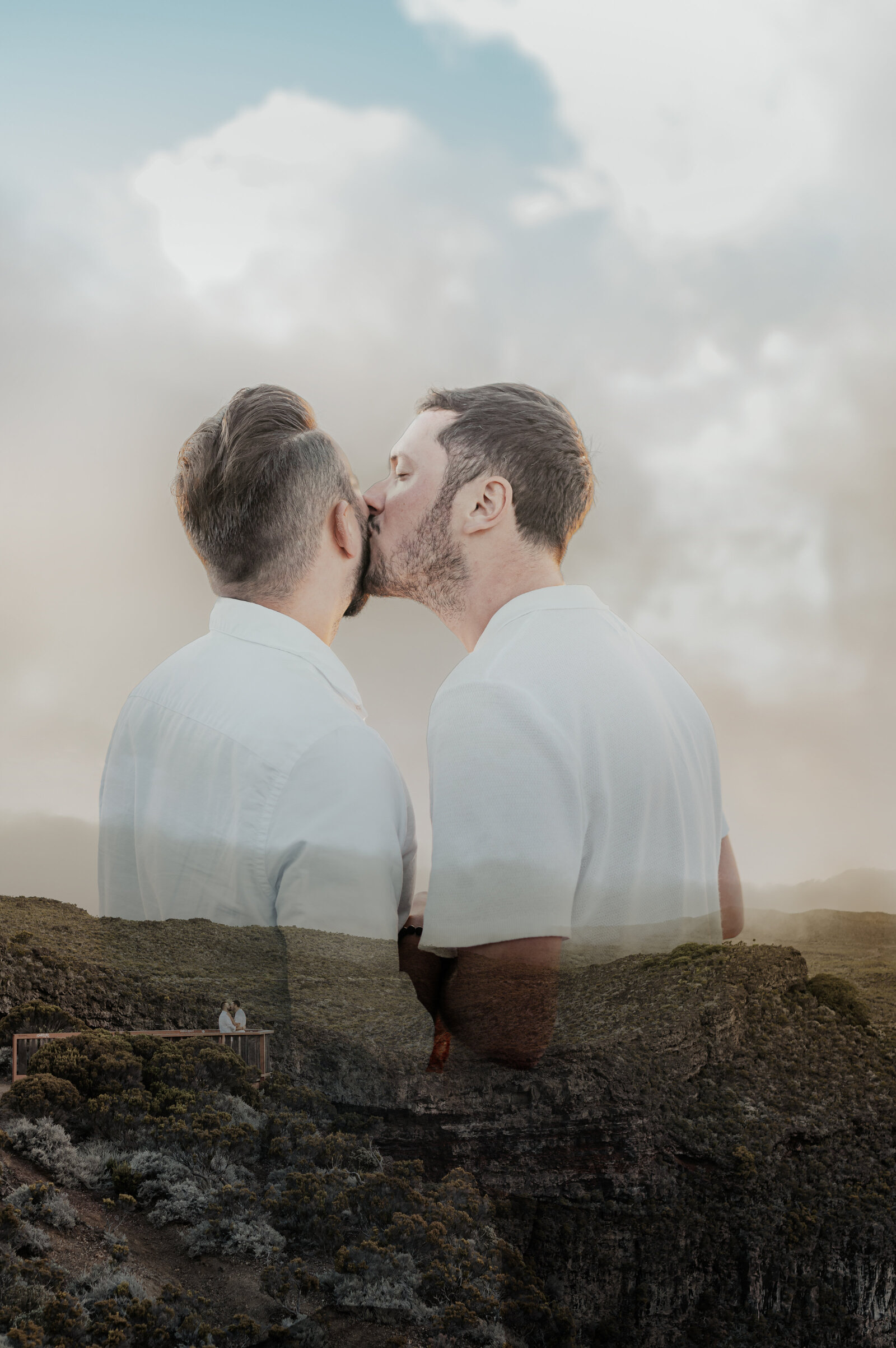 Photo d'elopement artistique d'un couple lgbt faisant un bisou sur la joue sur l'ile de la Réunion