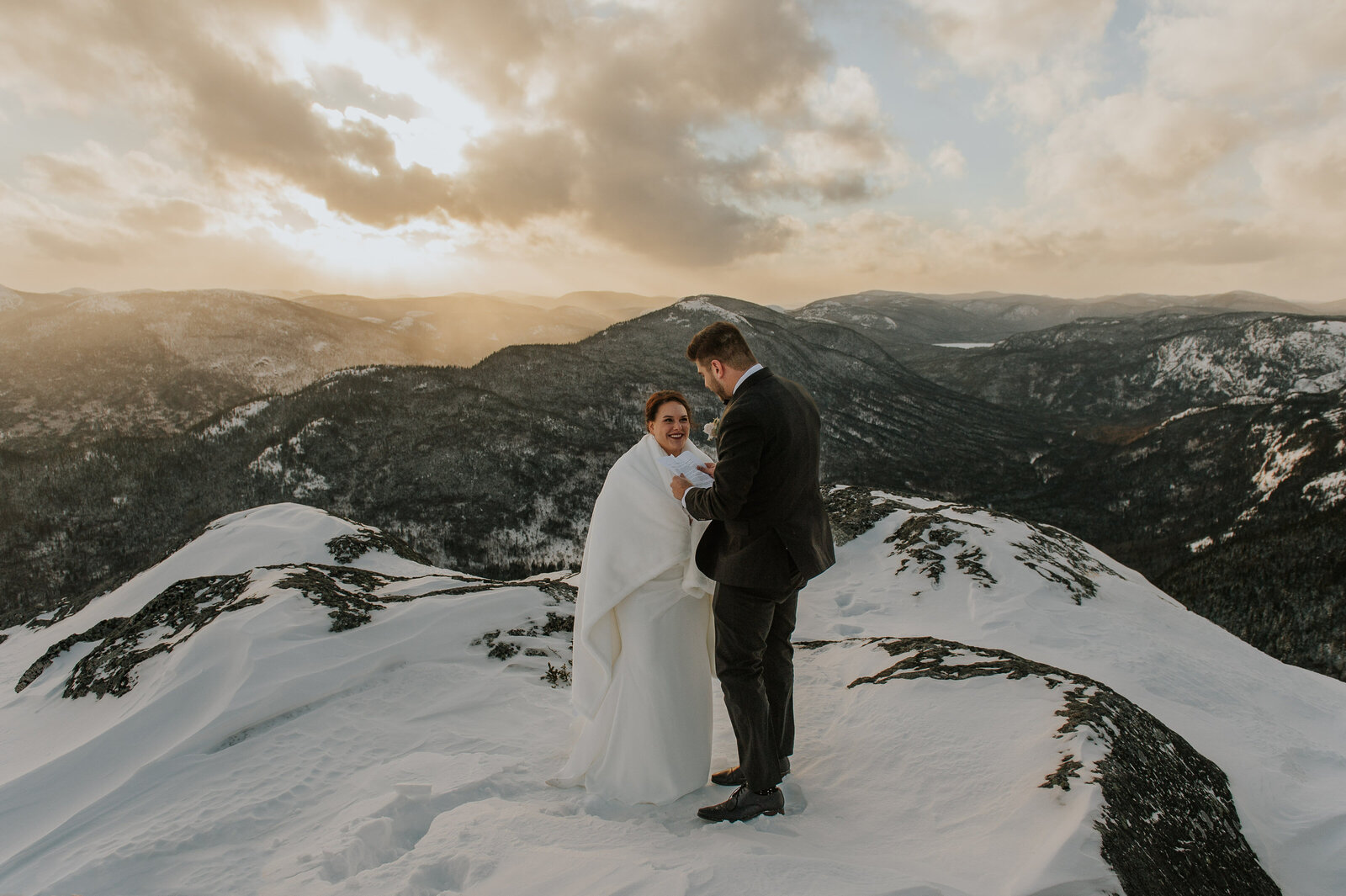 love-is-nord-charlevoix-quebec-mariage-intime-elopement-0010