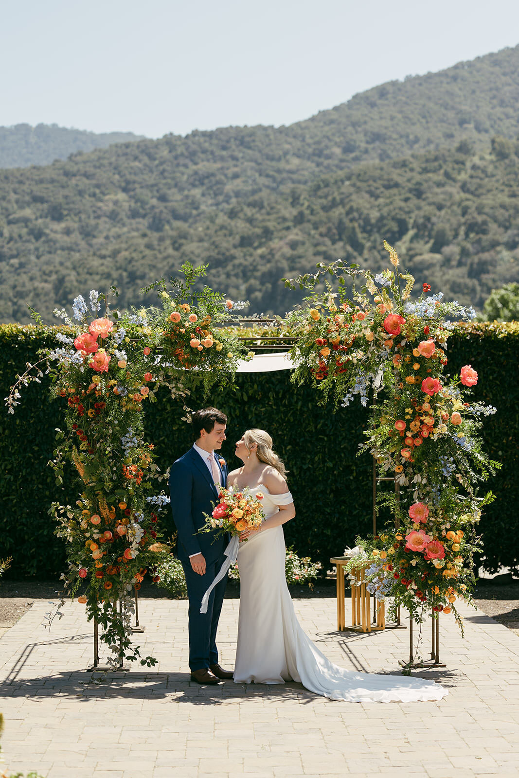 Colorful Bernardus Spring Wedding26