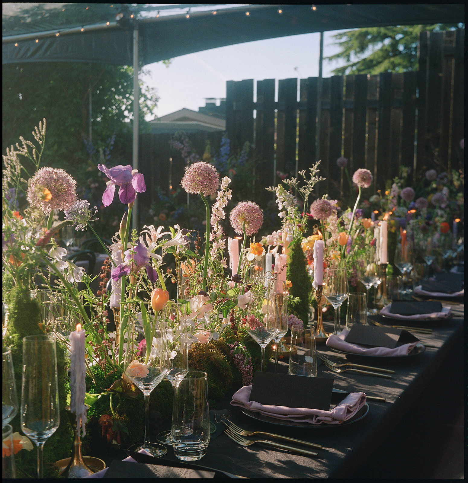Gothic-Disco-Floral-Wedding16