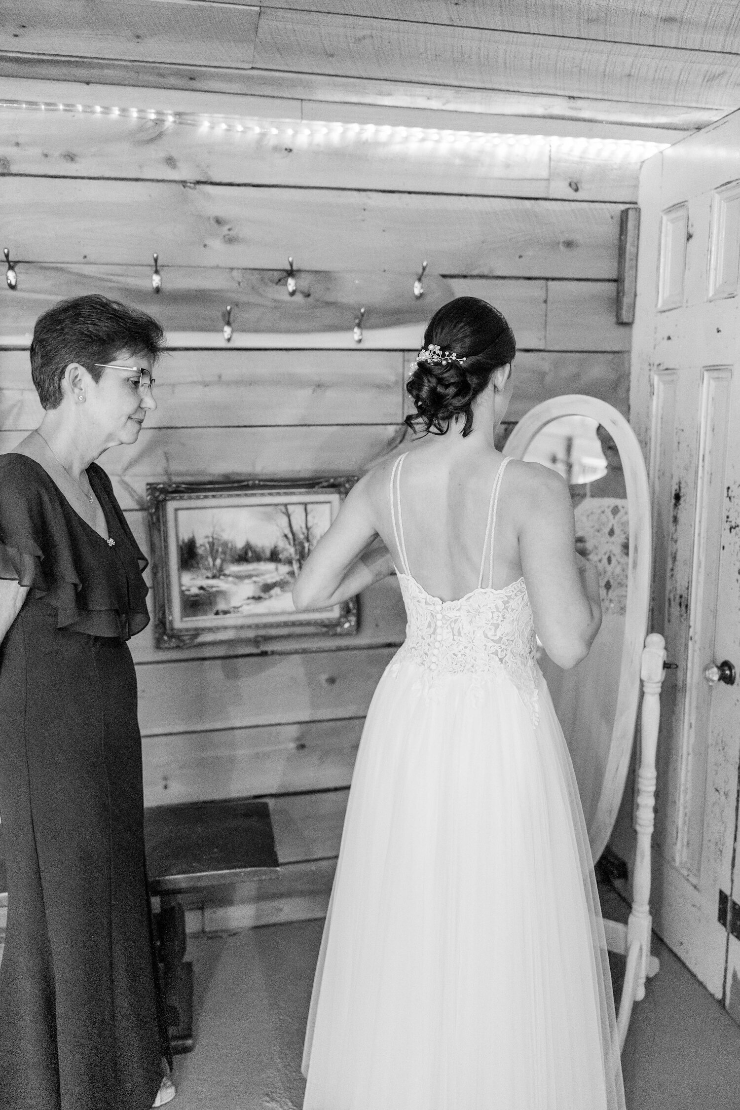 2022 08 14_Elle Josh Wedding_Nuzzos Farm_Branford CT_01-GettingReady-58