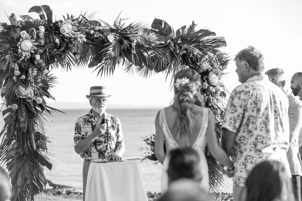 W0510_Wright_Olowalu-Maluhia_Maui-Wedding_CaitlinCatheyPhoto_1908-b&w