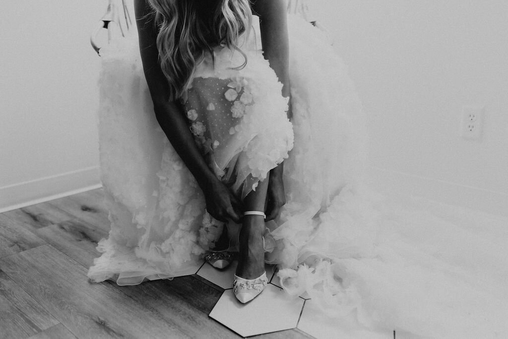 bride-getting-ready-details-heels