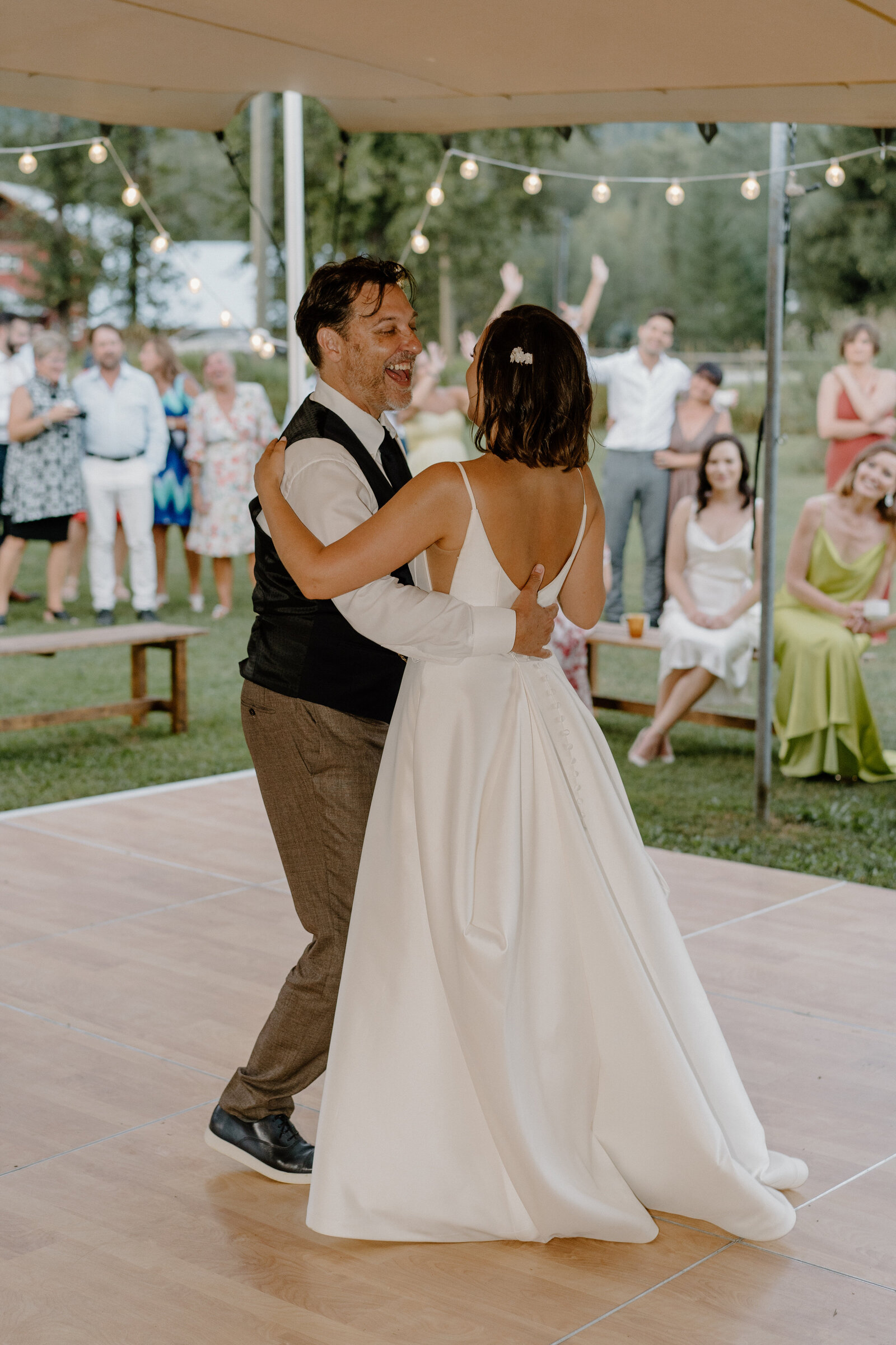 Marina+Jake-Dancing-Wedding-Pemberton-BrookeMosPhotography-08318