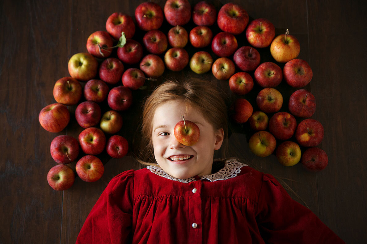 apples-apple-of-my-eye-creative-vintage-red-vibrant-cute-smiling-apple-picking-orchard-cute