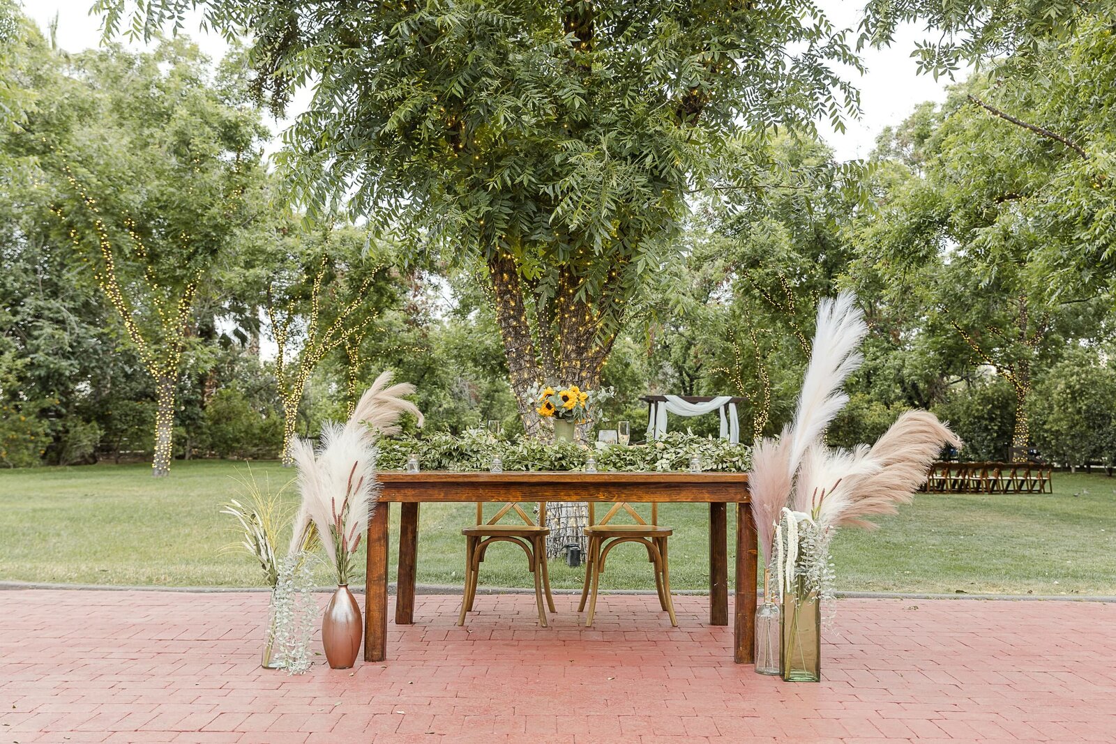 Phoenix-Wedding-Photographer-and-Videographer-Venue-at-the-Grove-IngWed-1031