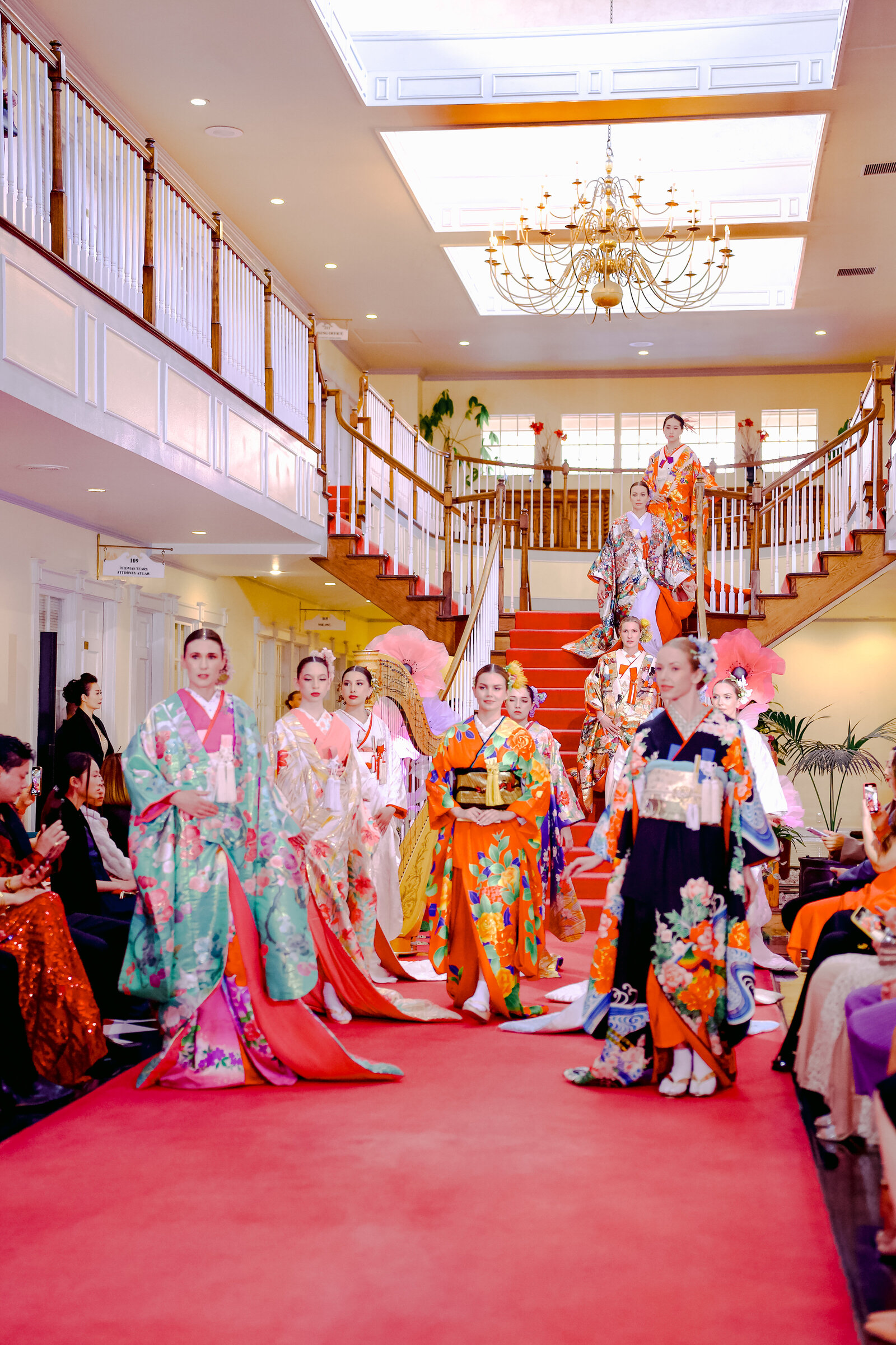 bridal-kimono-fashion-show-runway-和婚ファッションショー-losangeles