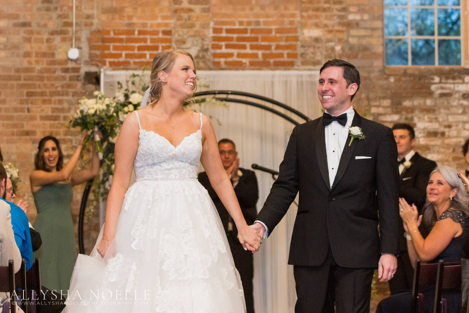 Wedding-at-The-Factory-on-Barclay-in-Milwaukee-0848