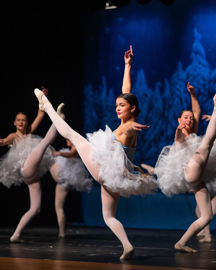 Solana_Cumming_Dance_Academy
