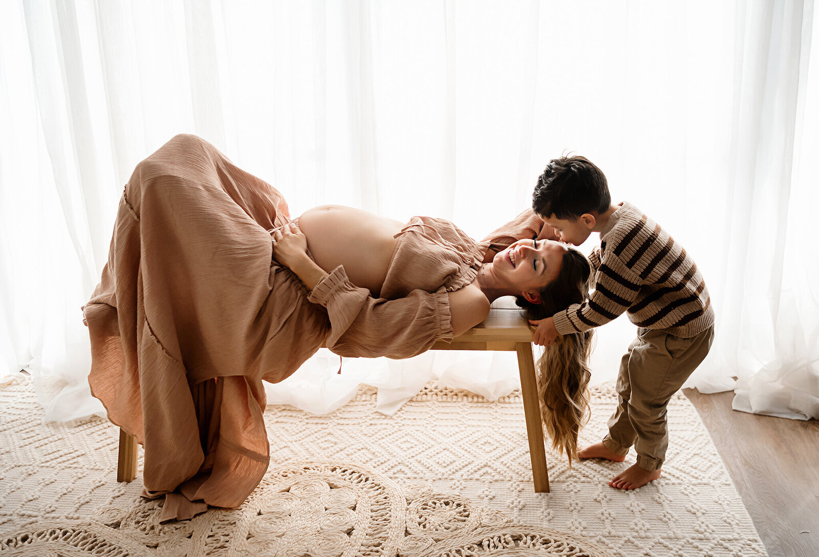fort-worth-photographer-studio-newborn-family-session (1)
