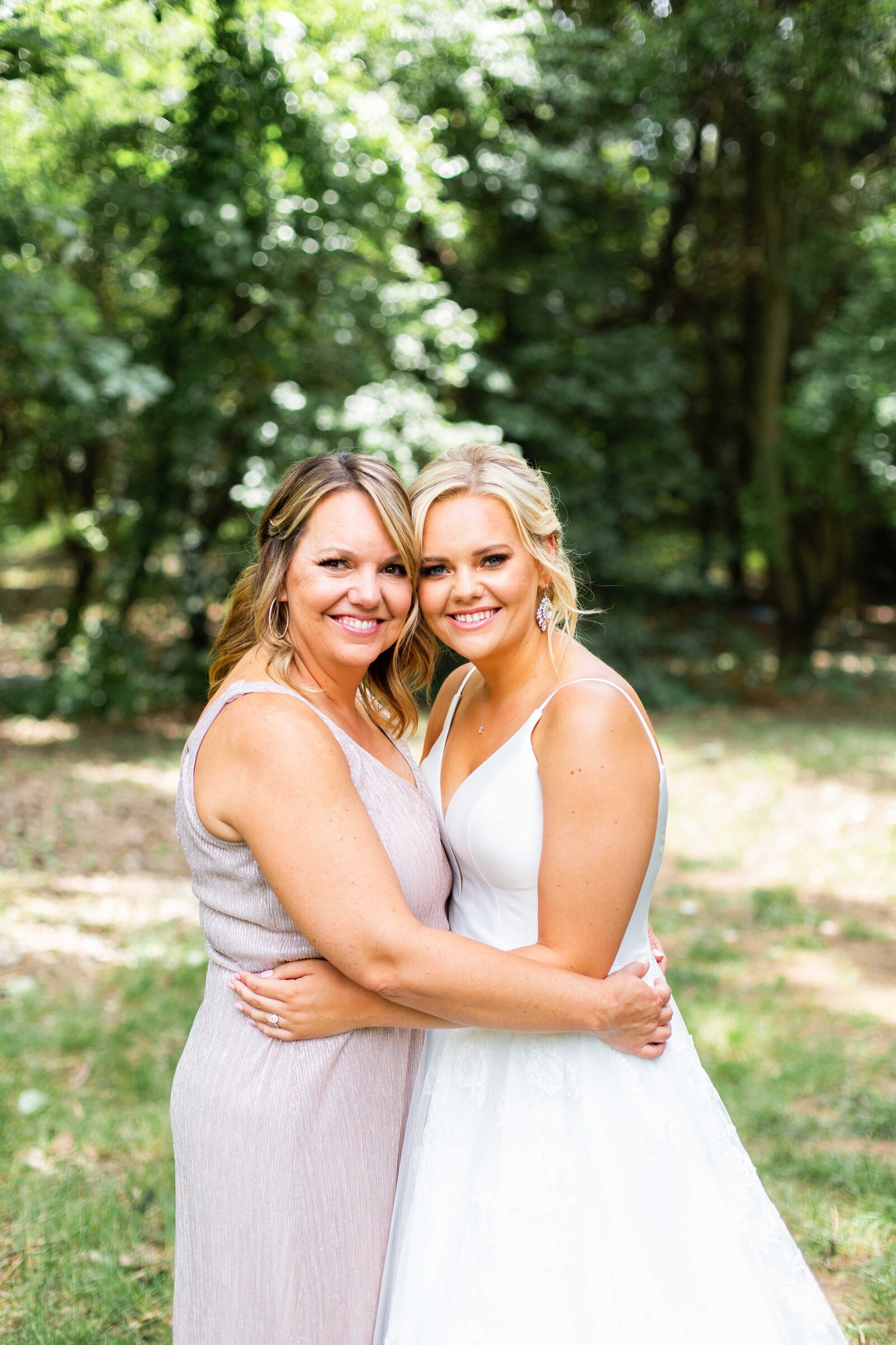 Zach & Kendall-Abigail Edmons-Fort Wayne Indiana Wedding Photographer-65