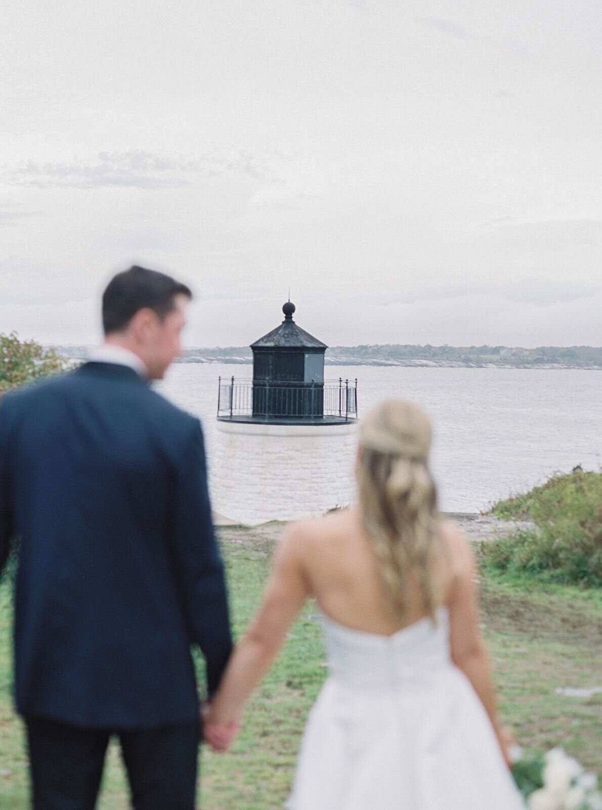 leila-james-events-newport-rhode-island-luxury-wedding-planner-castle-hill-inn-venue-emily-march-payne-wedding-photographer-VaughanWedding_0678 copy