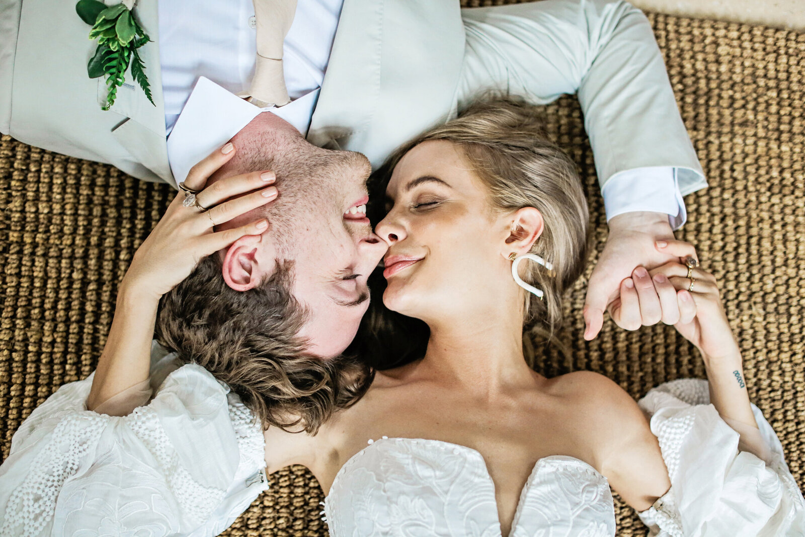 Tulum-wedding-couple-lying-down