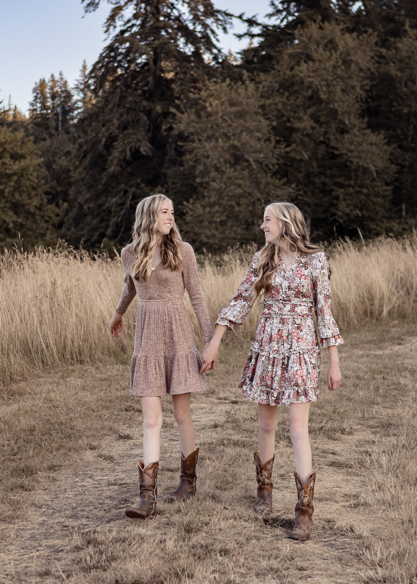 Senior Portraits with twin sisters