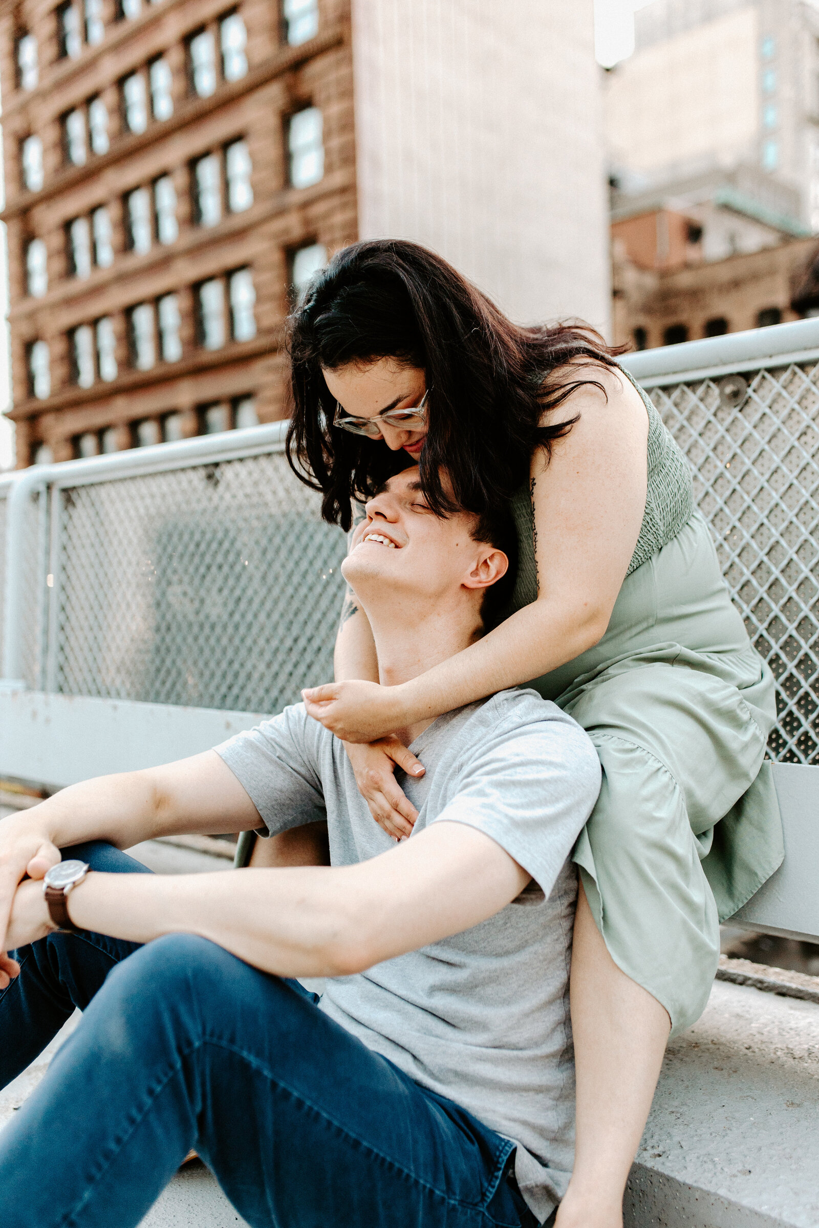 Blissfullybriphotography-engagement-pittsburgh-downtown-melonsquare-whitmoyer-245