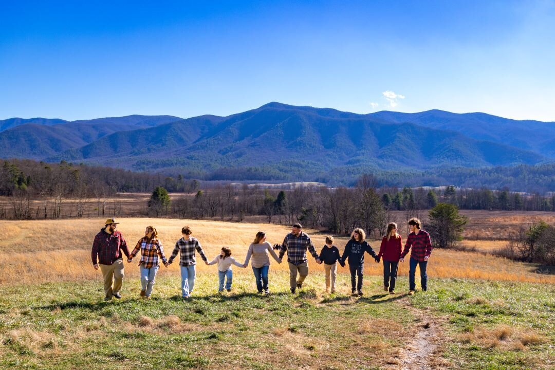 Cades_Cove_Great_Smoky_Mountains_Family_Photos